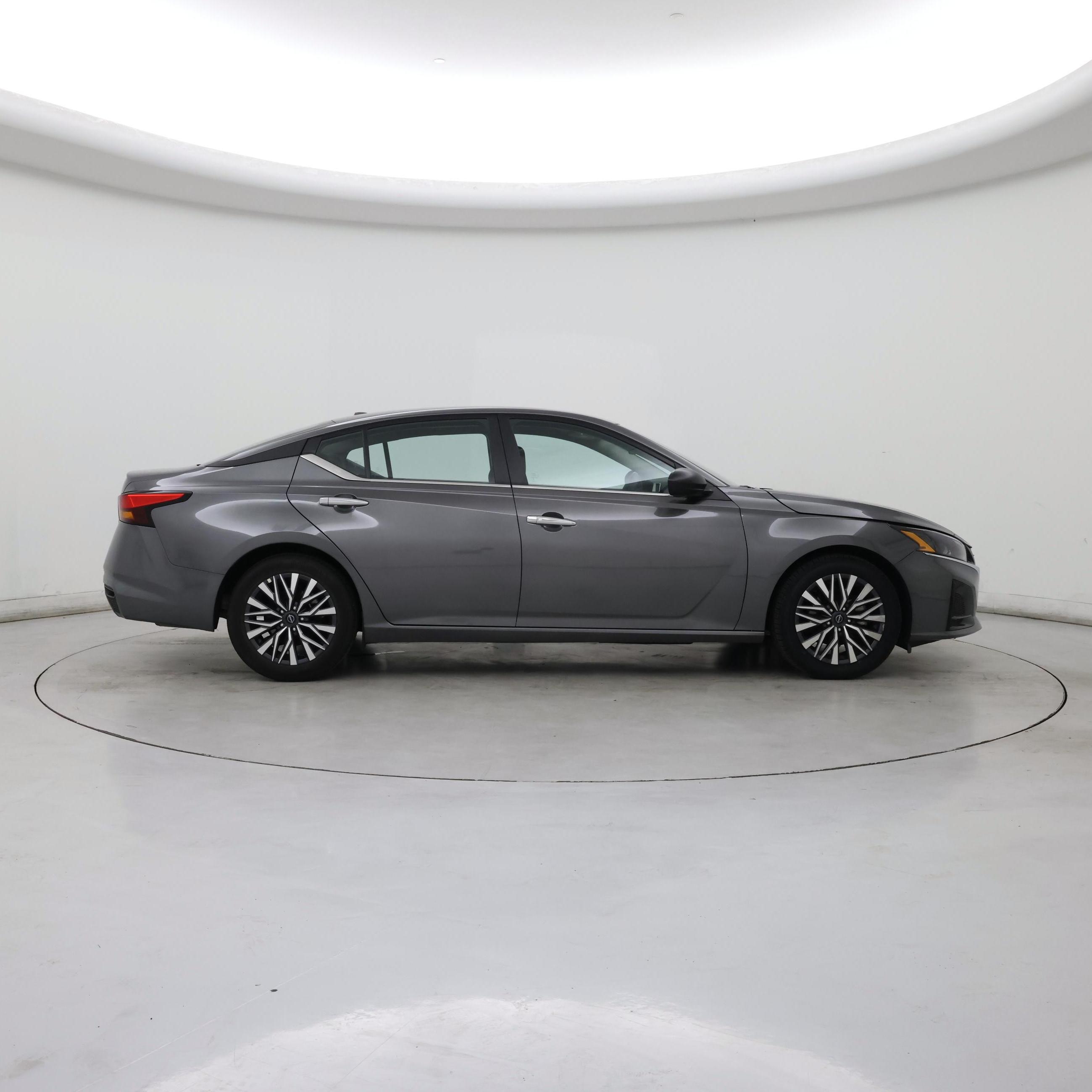 Thumbnail: 2025 Nissan Altima - 7