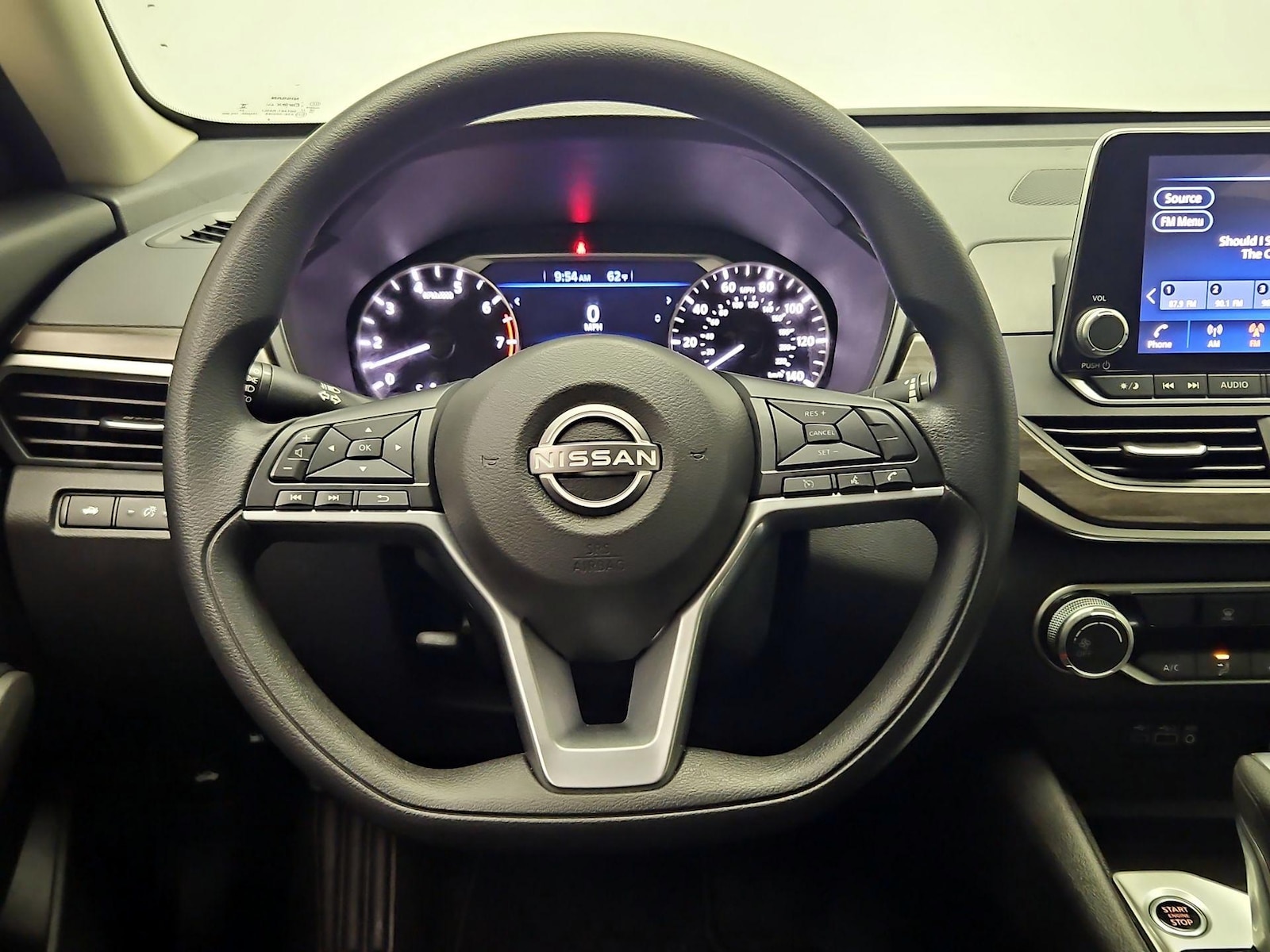 2025 Nissan Altima SV - Photo 11