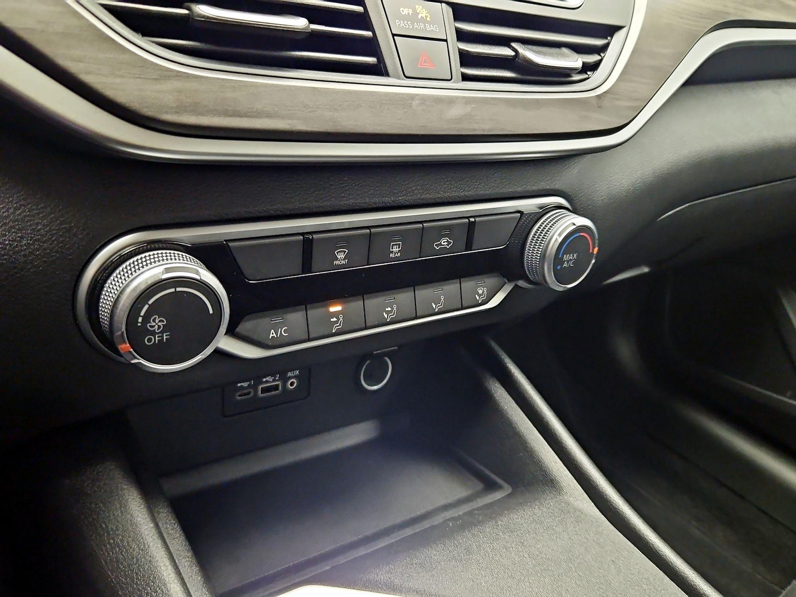 2025 Nissan Altima SV - Photo 17