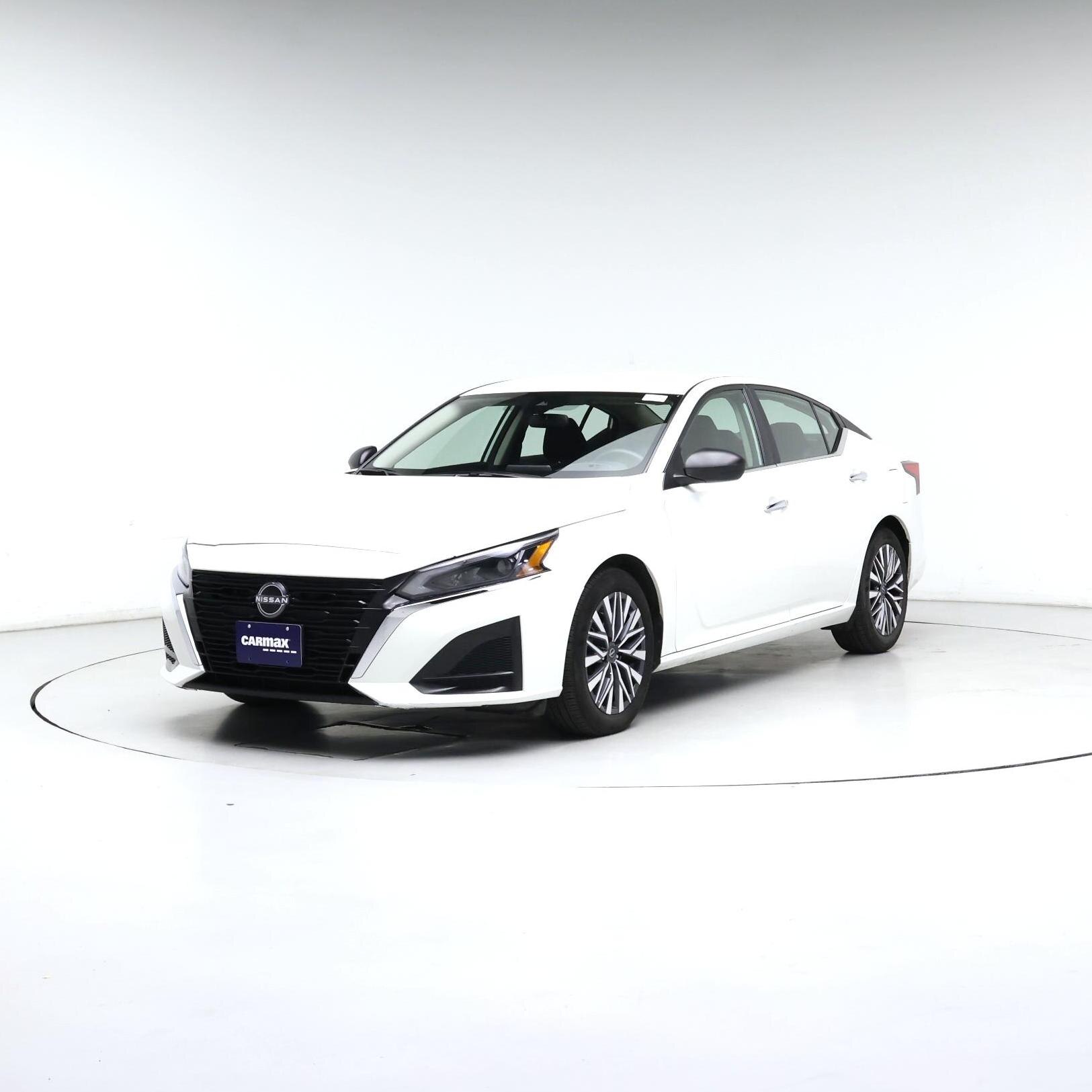 Thumbnail: 2025 Nissan Altima - 4