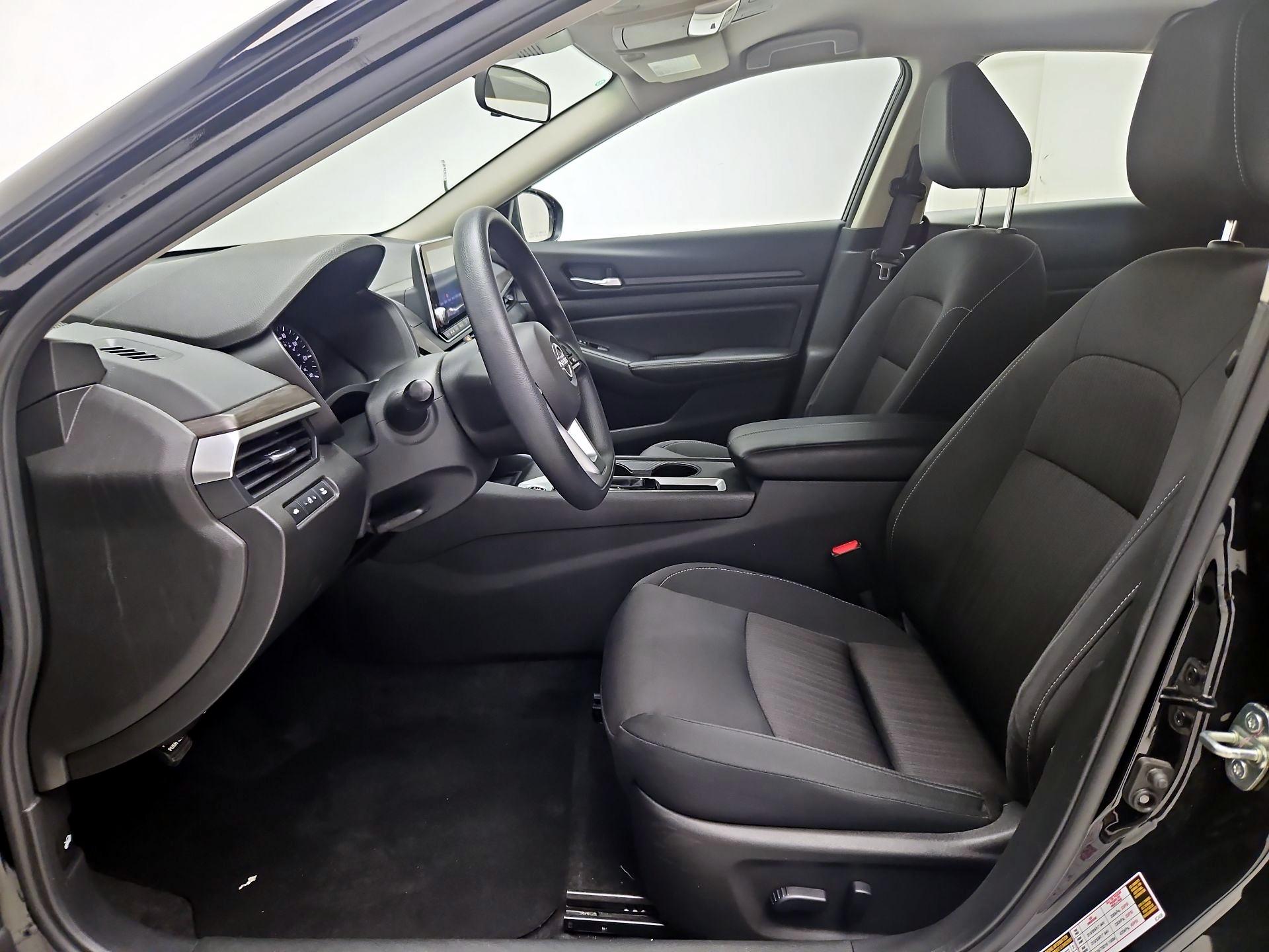 Thumbnail: 2025 Nissan Altima - 11