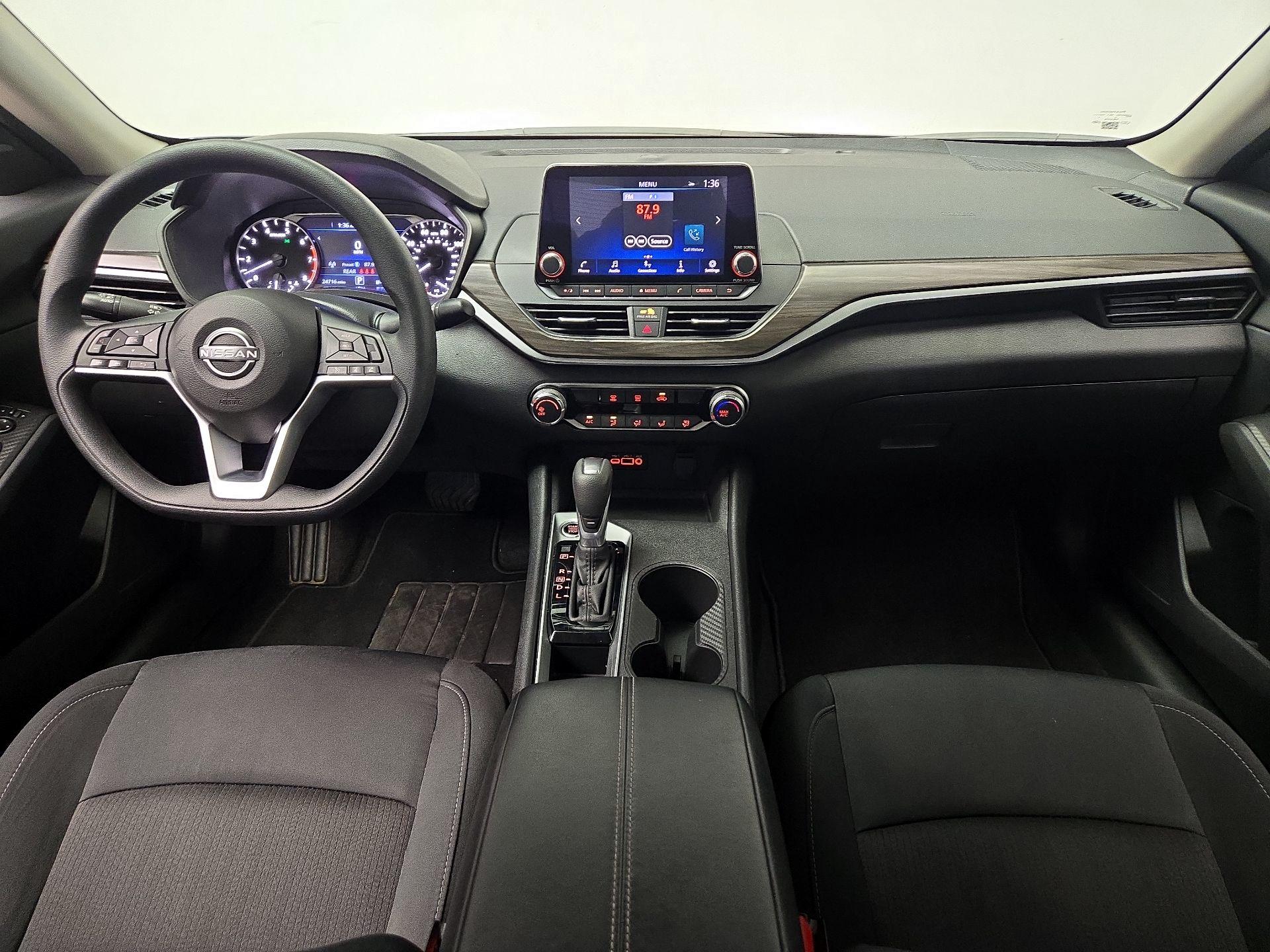 Thumbnail: 2025 Nissan Altima - 9