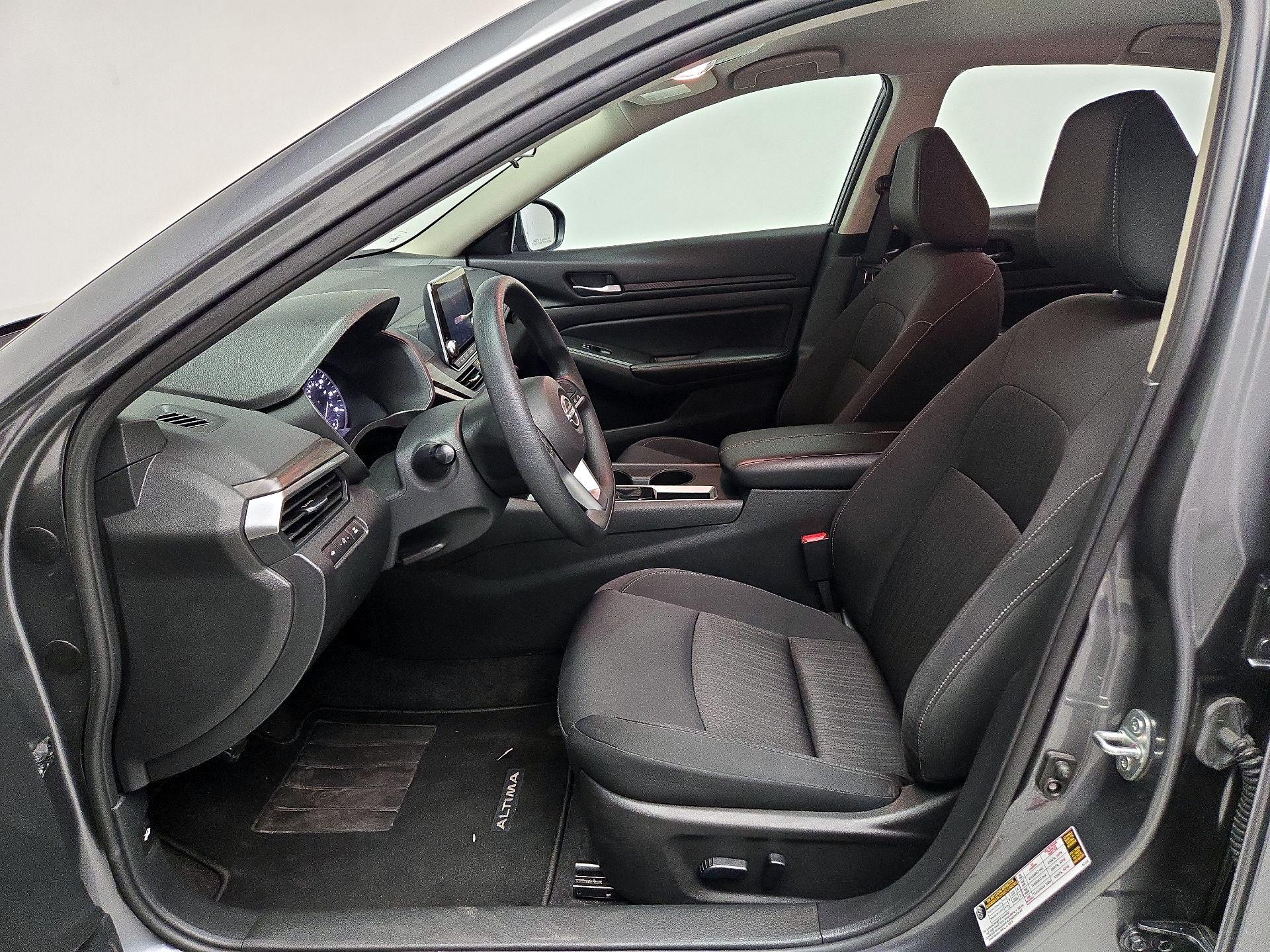 Thumbnail: 2025 Nissan Altima - 11