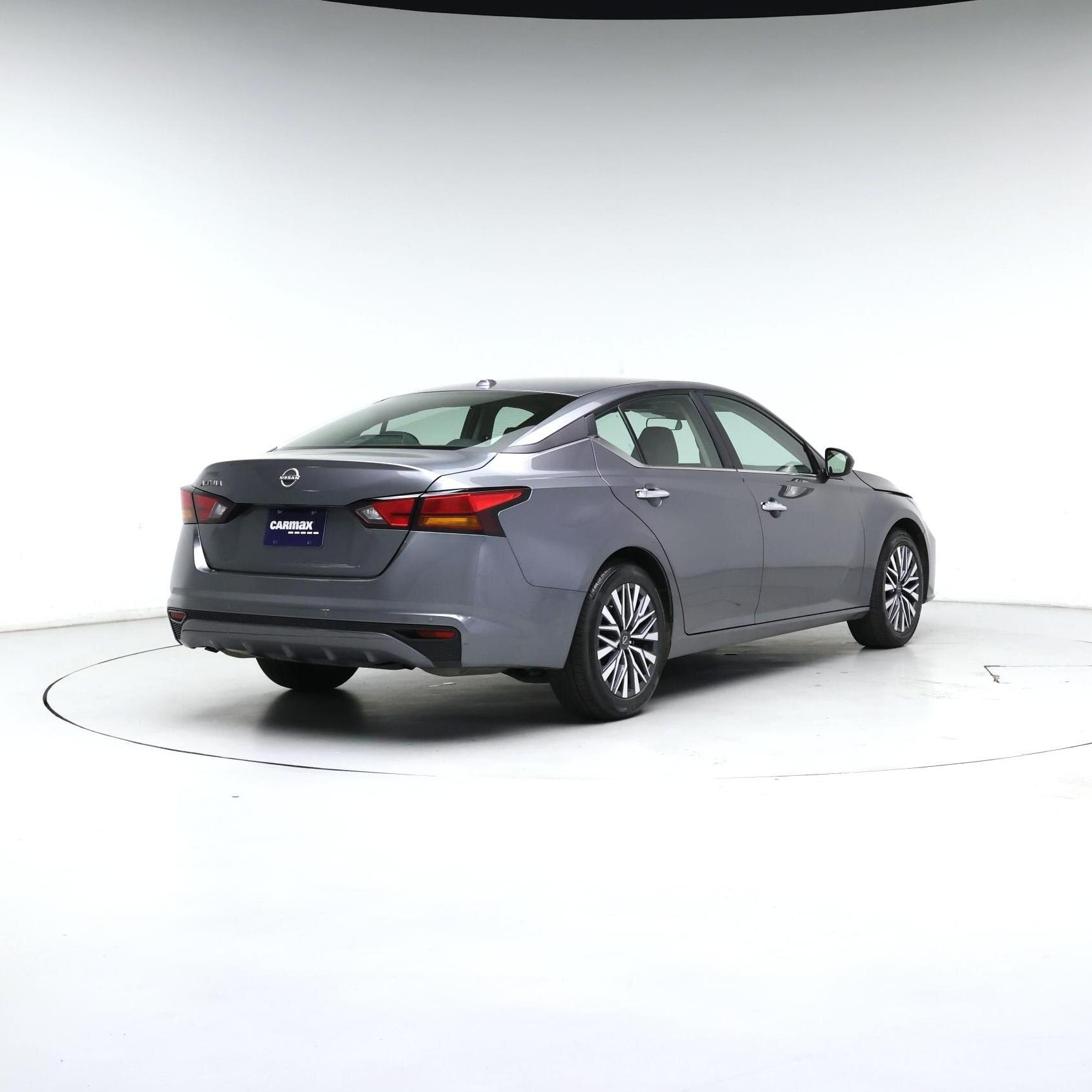 Thumbnail: 2025 Nissan Altima - 8