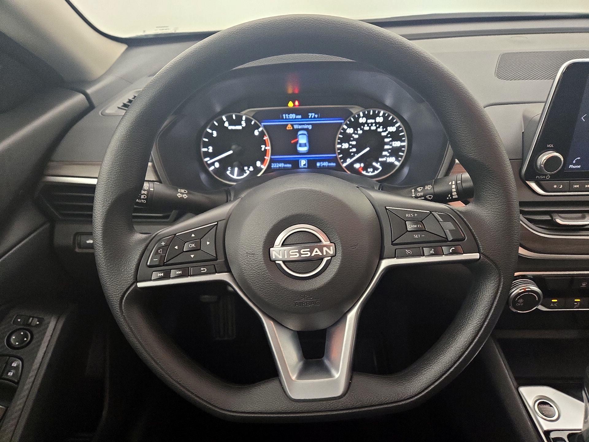 Thumbnail: 2025 Nissan Altima - 10