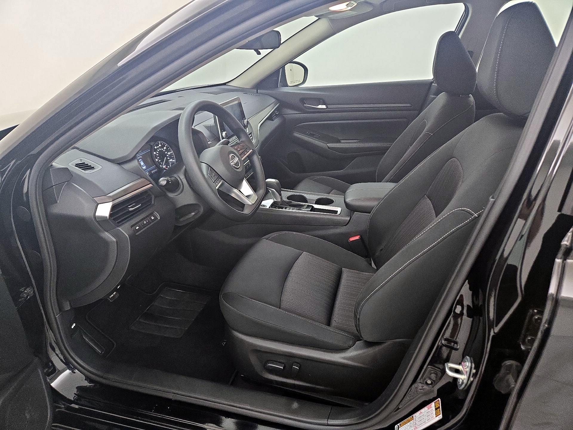 Thumbnail: 2025 Nissan Altima - 11