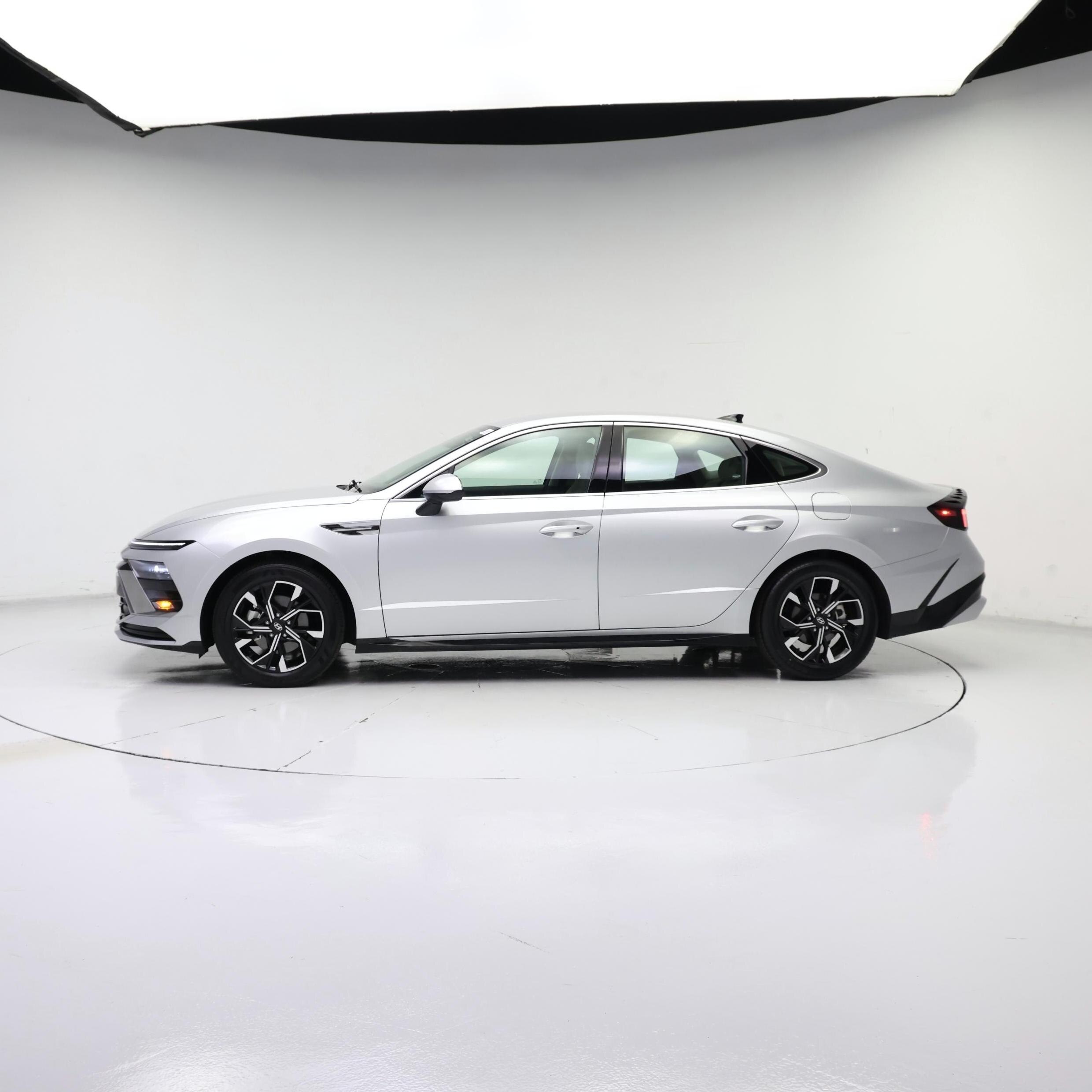 Thumbnail: 2025 Hyundai Sonata - 3
