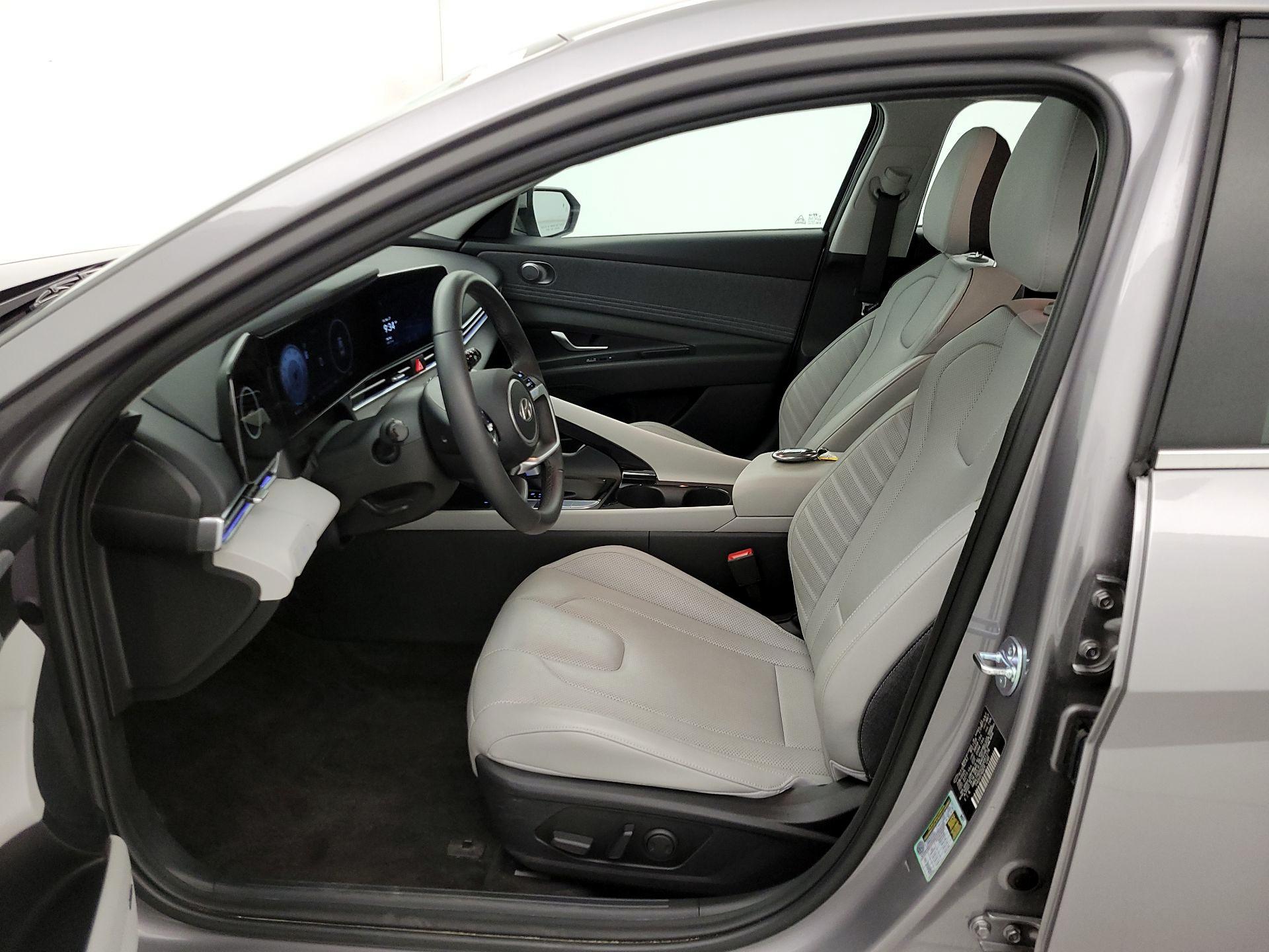 Thumbnail: 2025 Hyundai Elantra - 11