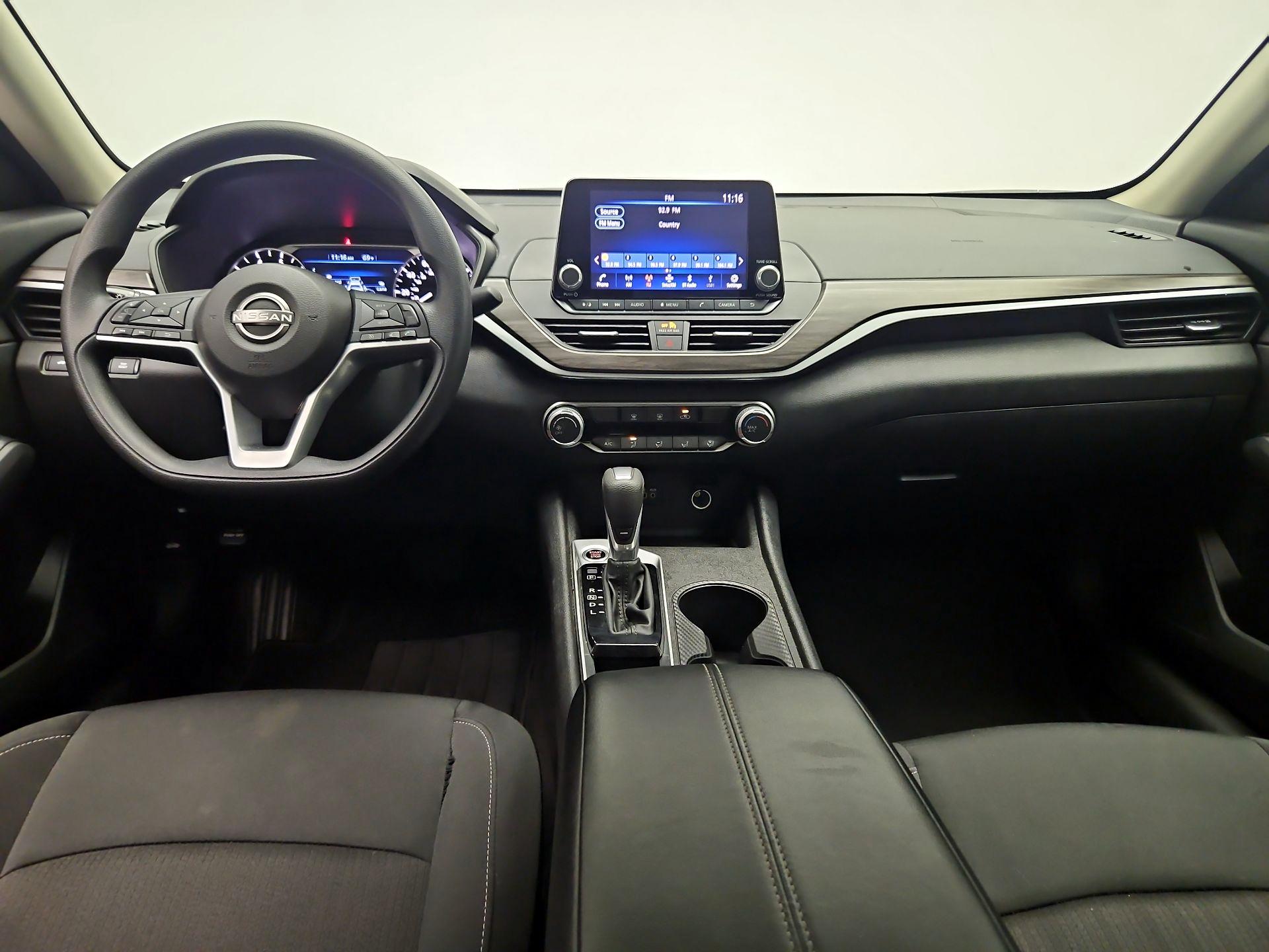 Thumbnail: 2025 Nissan Altima - 9