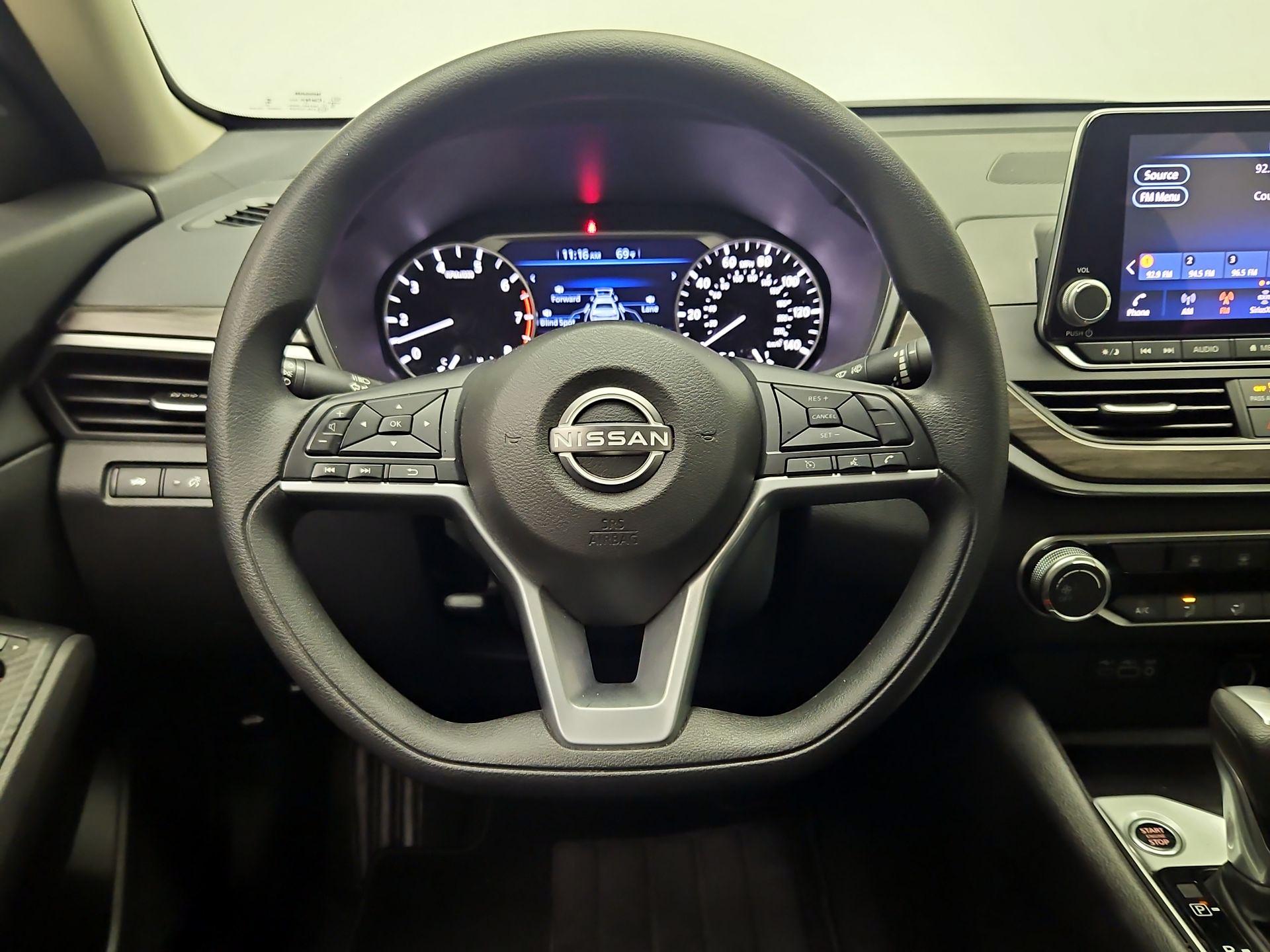 Thumbnail: 2025 Nissan Altima - 10