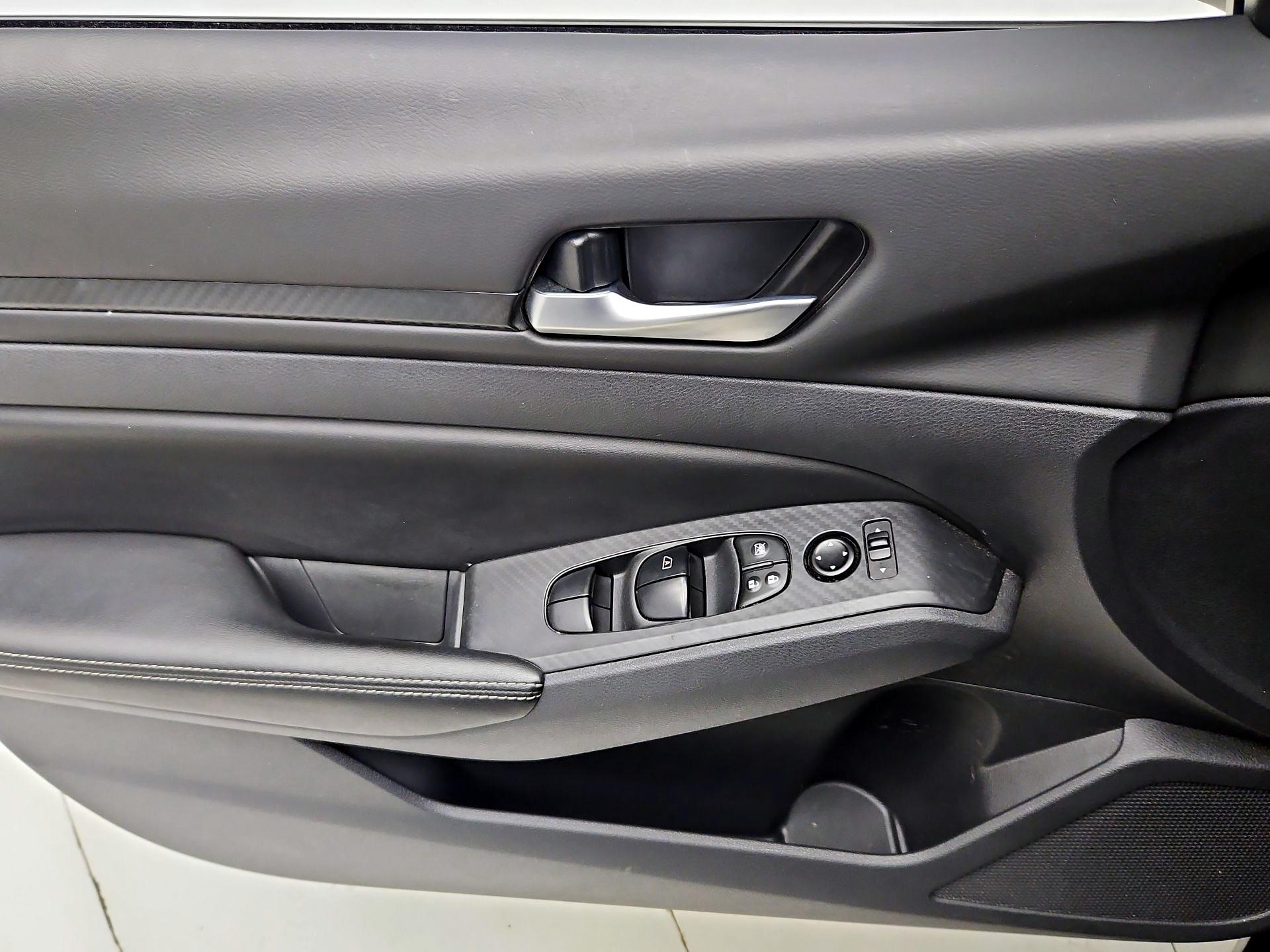 Thumbnail: 2025 Nissan Altima - 12