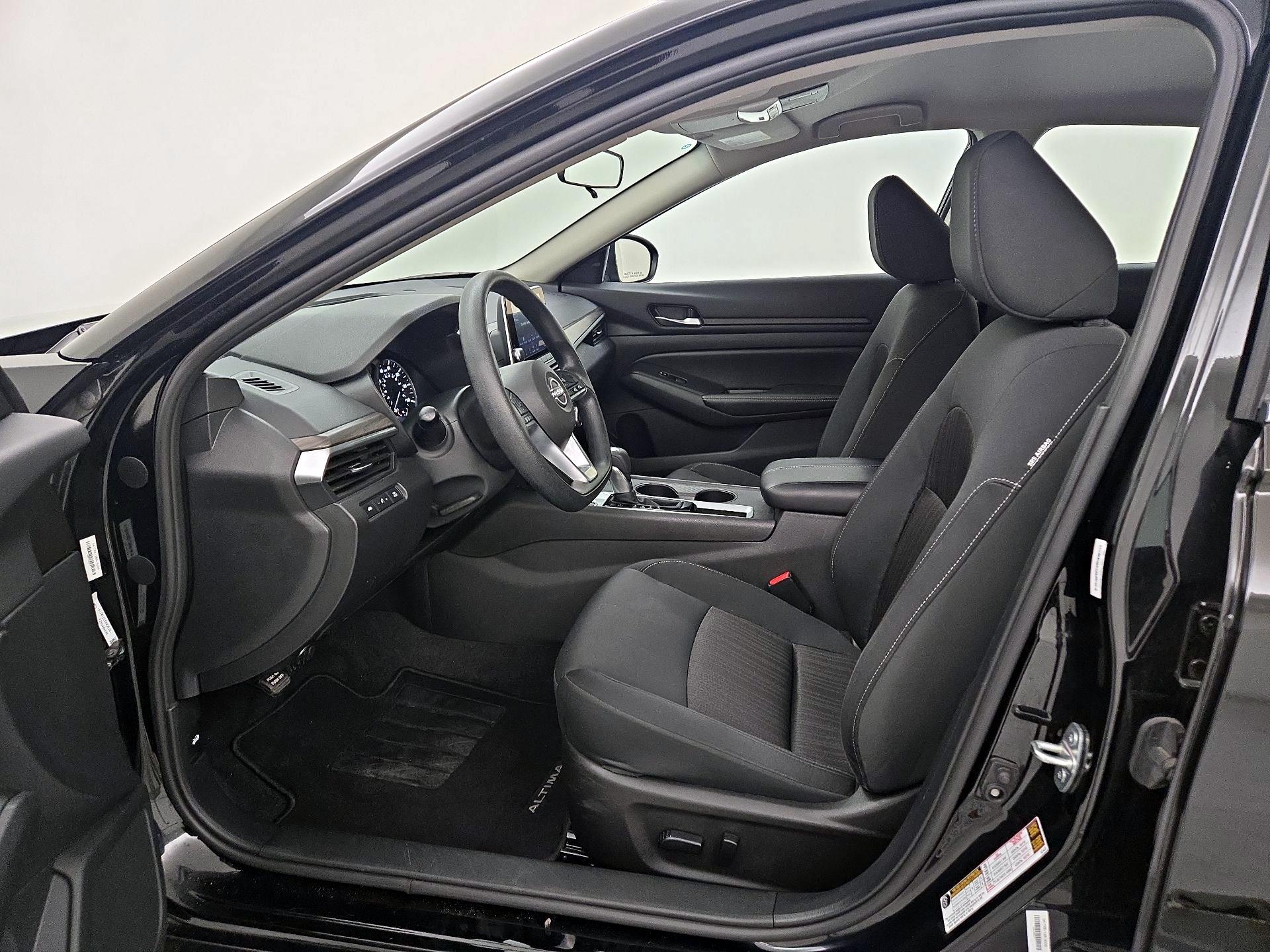 Thumbnail: 2025 Nissan Altima - 11