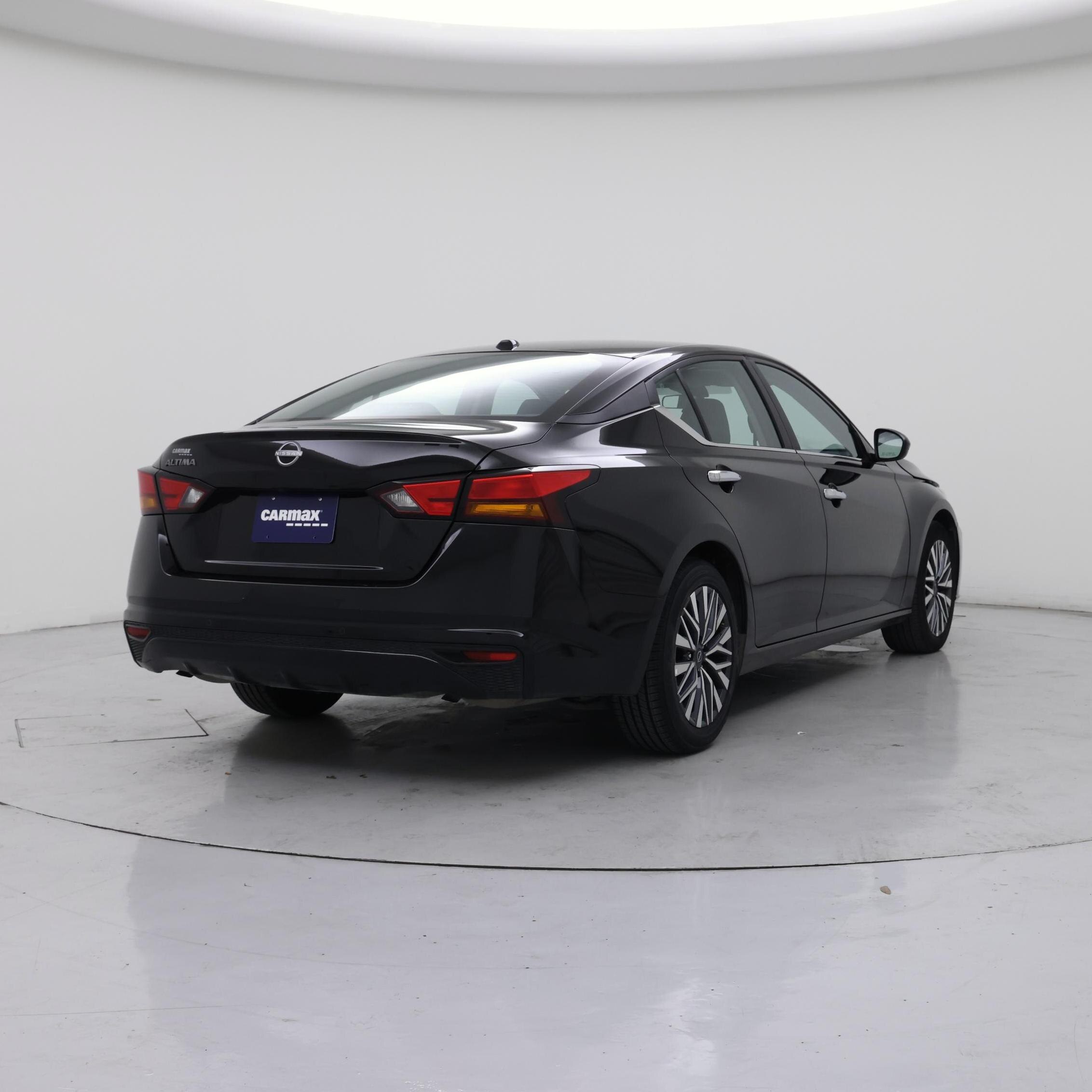 Thumbnail: 2025 Nissan Altima - 8