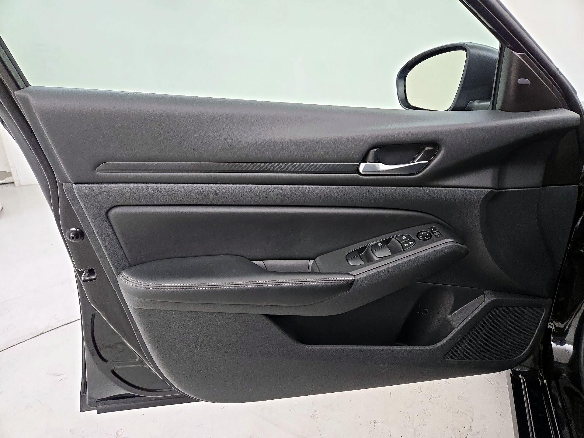 Thumbnail: 2025 Nissan Altima - 12