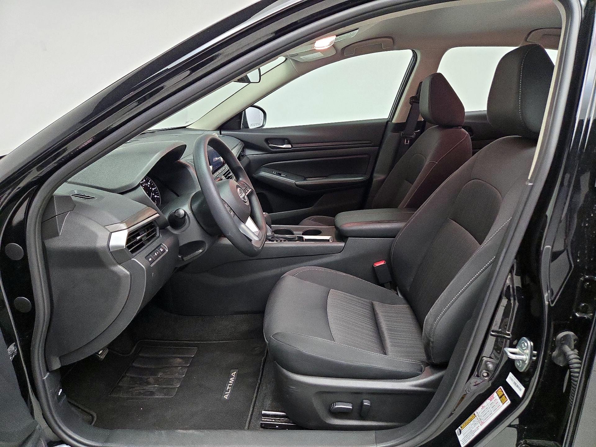 Thumbnail: 2025 Nissan Altima - 11