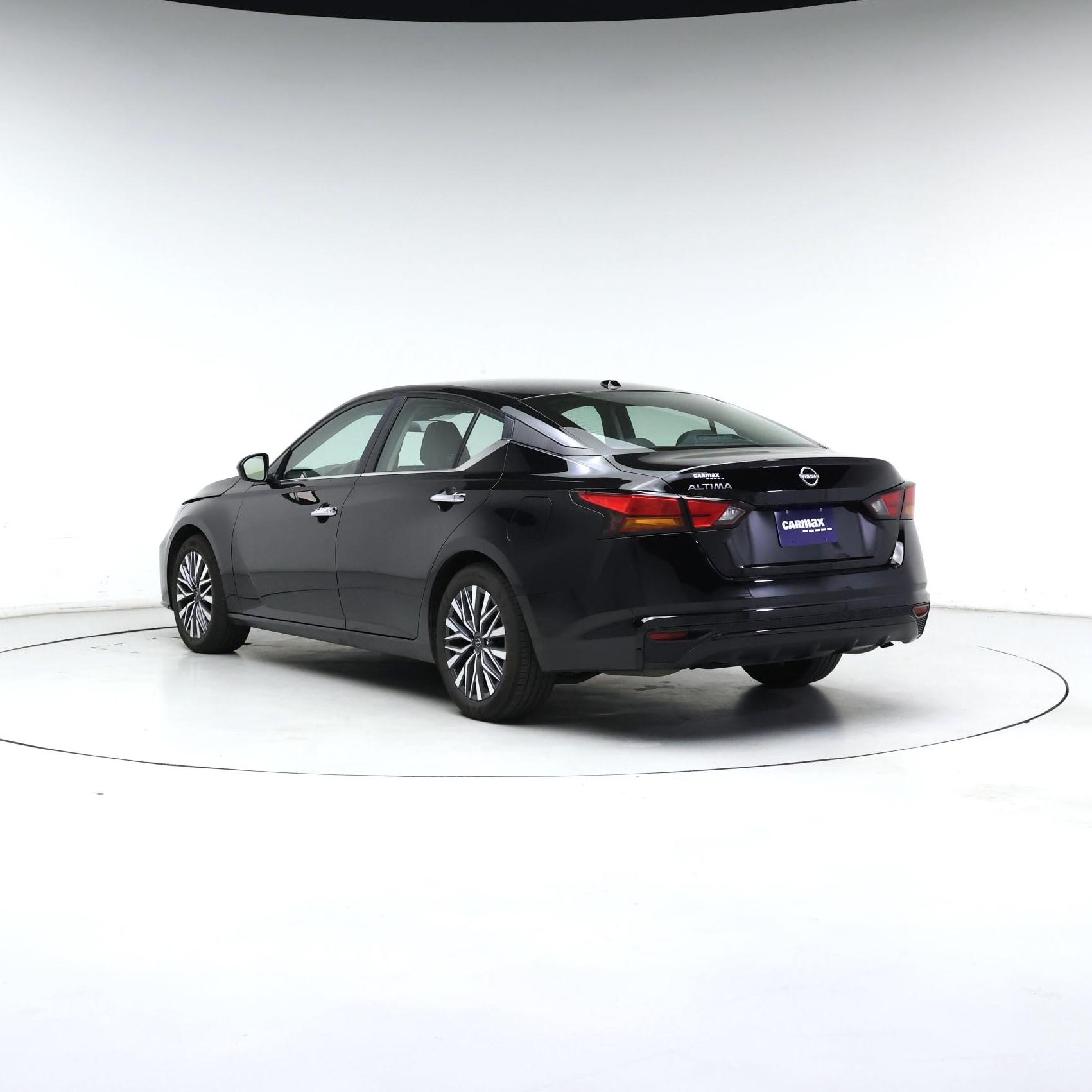 Thumbnail: 2025 Nissan Altima - 2