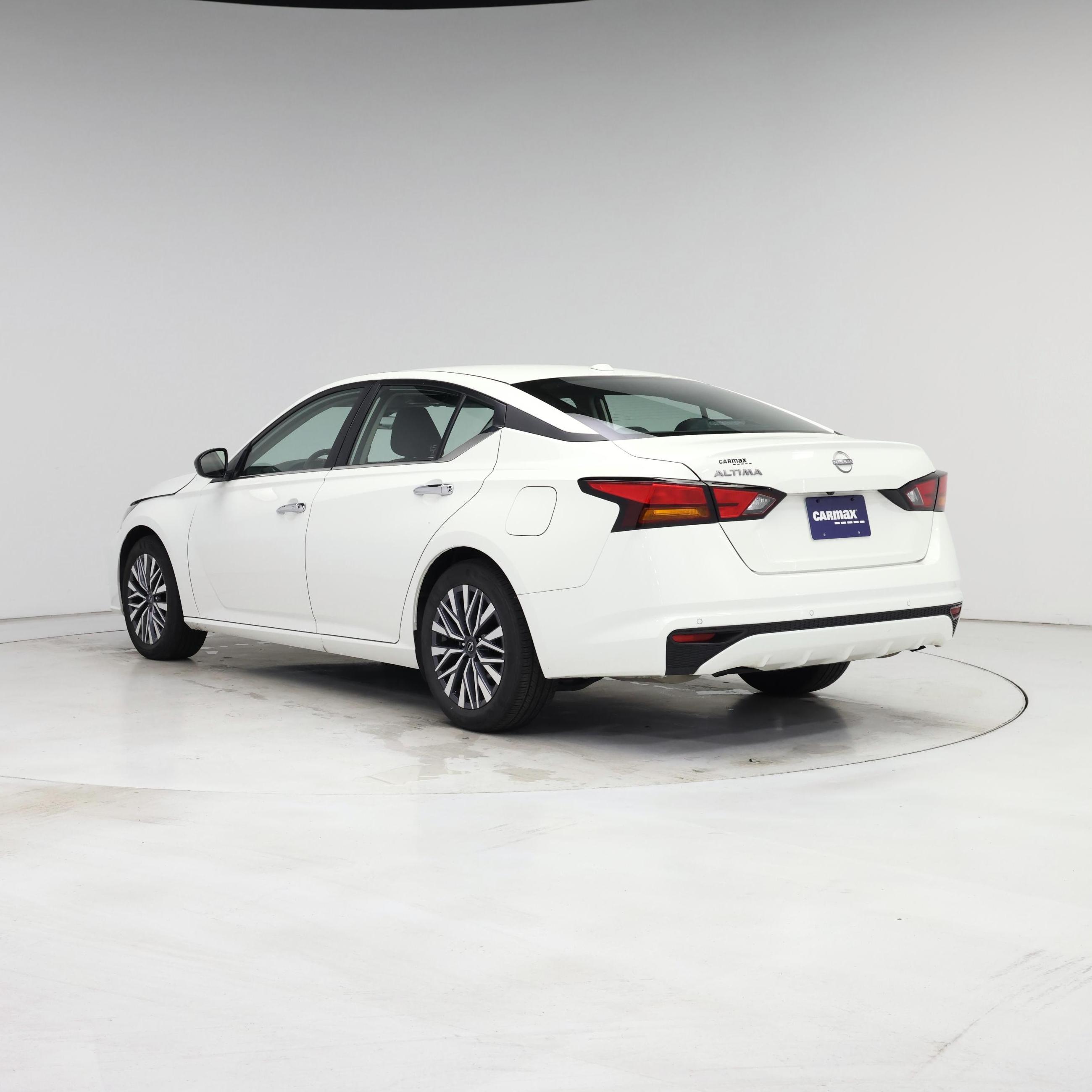 Thumbnail: 2025 Nissan Altima - 2