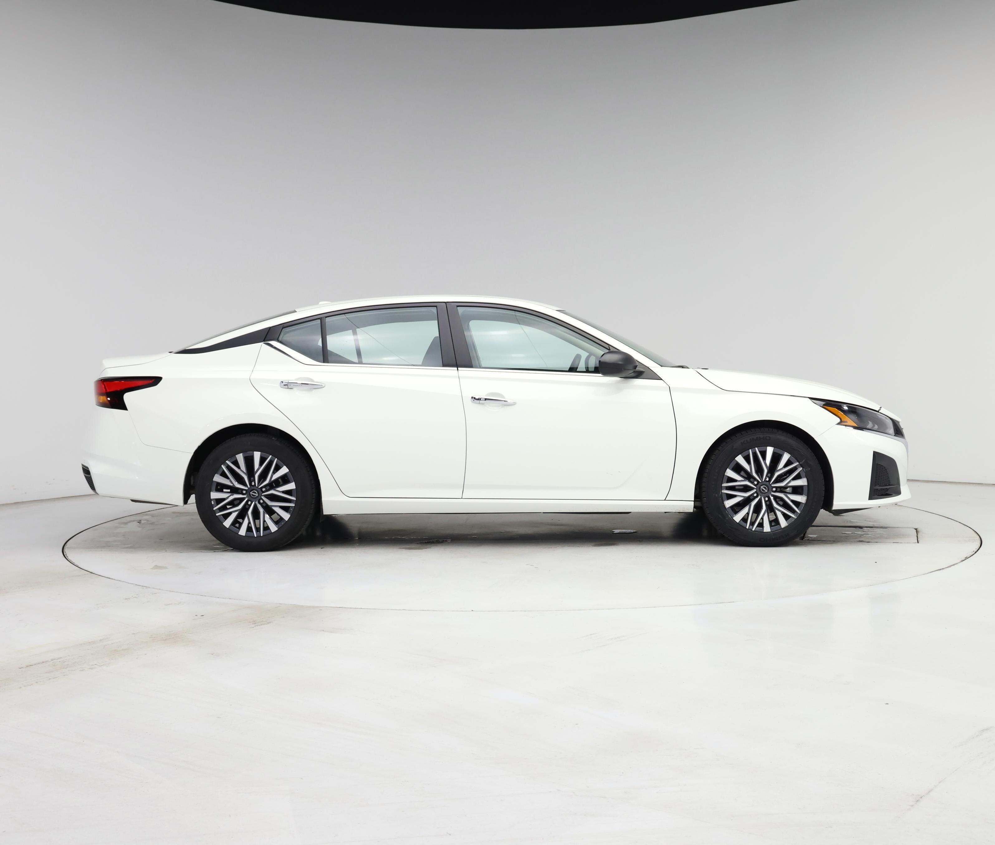 Thumbnail: 2025 Nissan Altima - 7