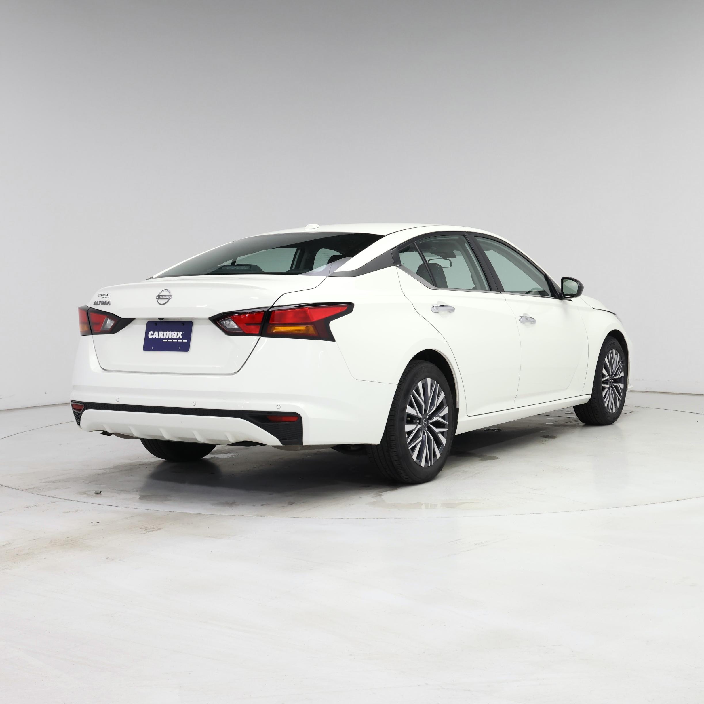 Thumbnail: 2025 Nissan Altima - 8