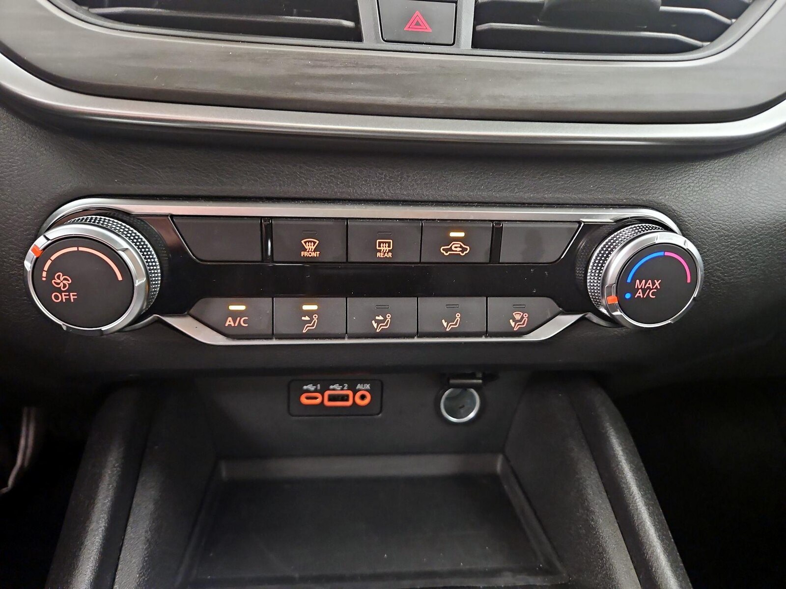 2025 Nissan Altima SV - Photo 17