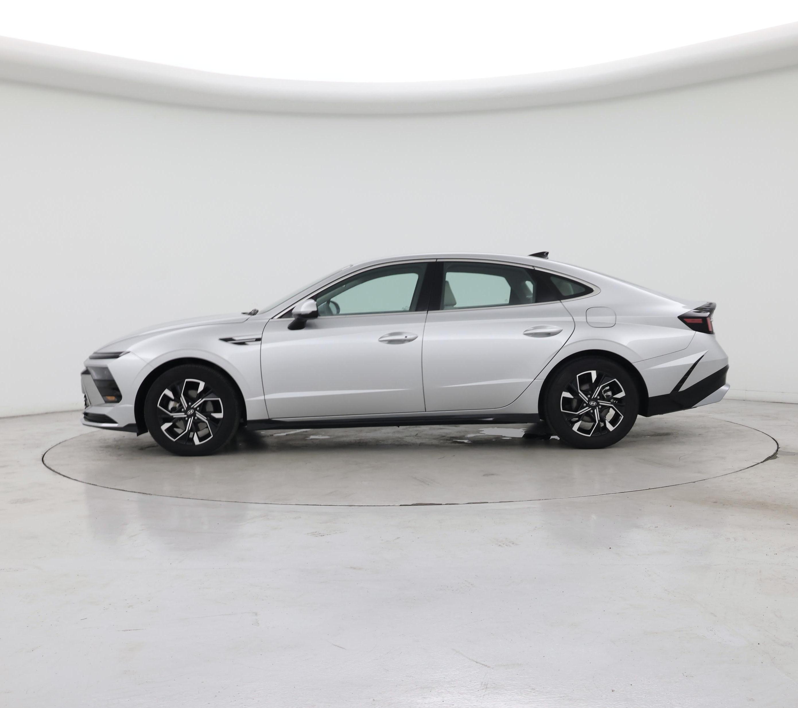 Thumbnail: 2025 Hyundai Sonata - 3