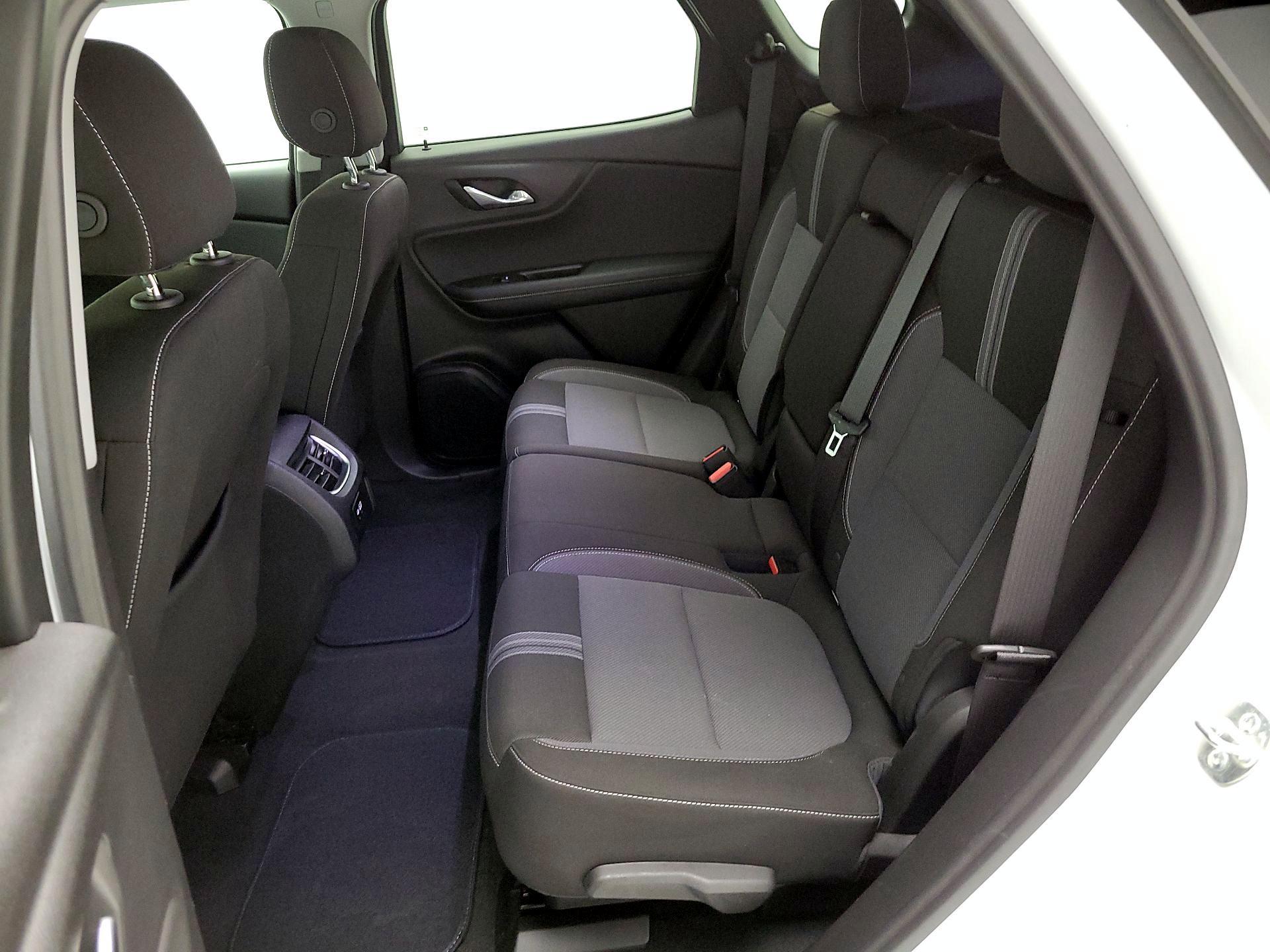 Thumbnail: 2025 Chevrolet Blazer - 19