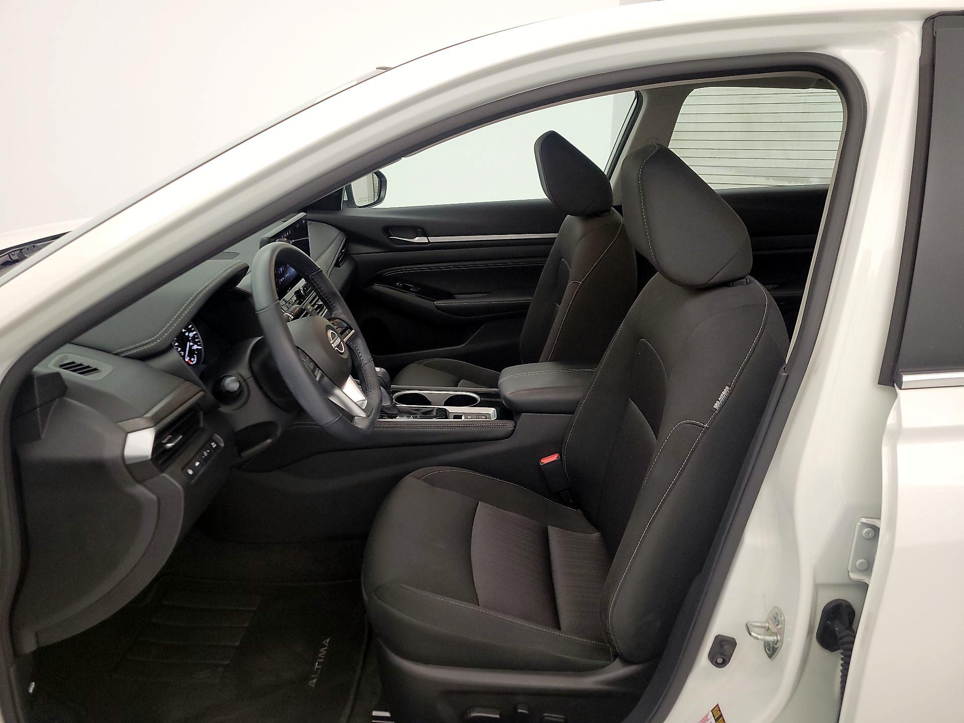 Thumbnail: 2023 Nissan Altima - 11