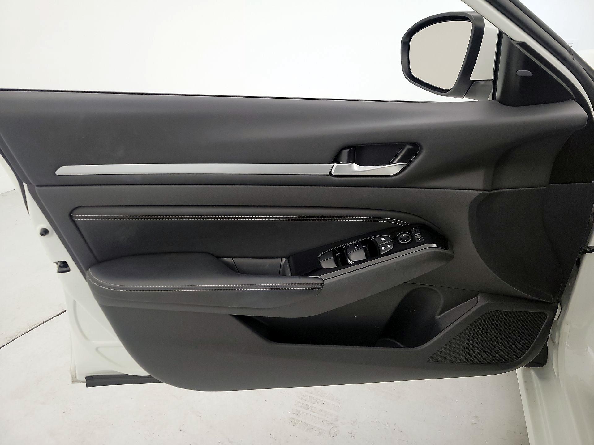 Thumbnail: 2023 Nissan Altima - 12