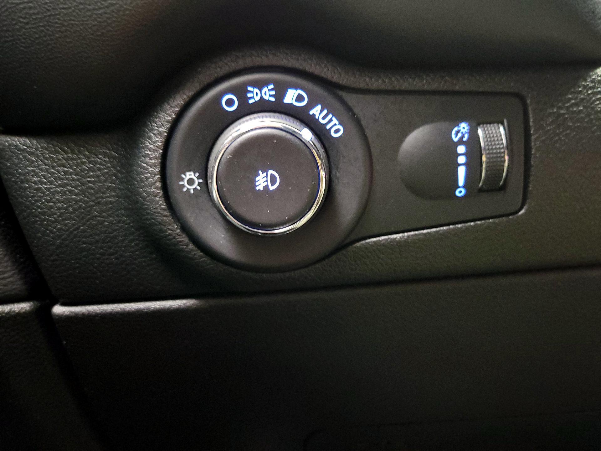 Thumbnail: 2022 Dodge Durango - 13