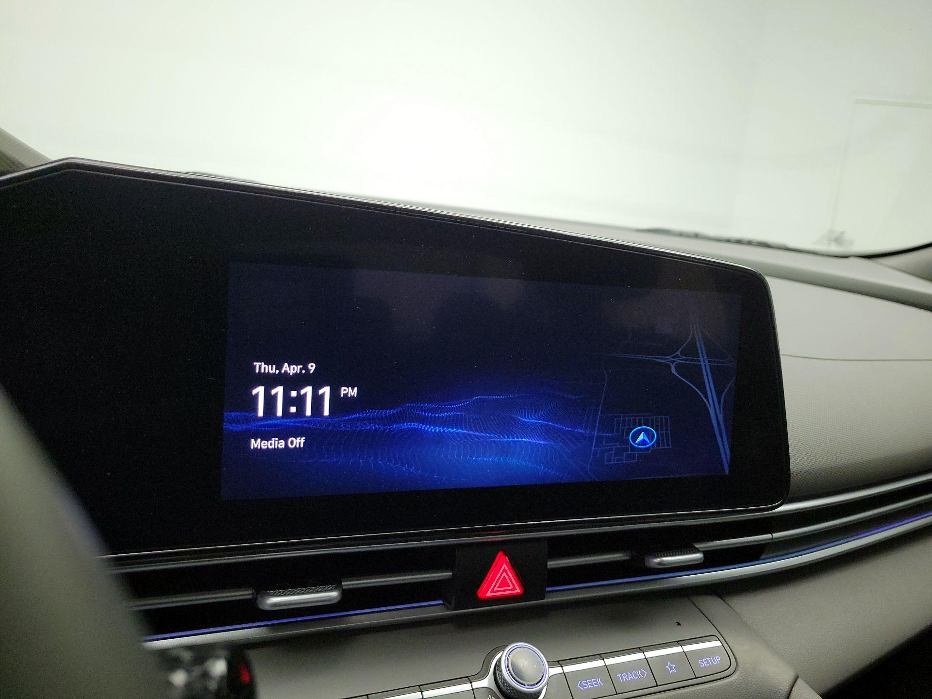 Thumbnail: 2025 Hyundai Elantra - 15