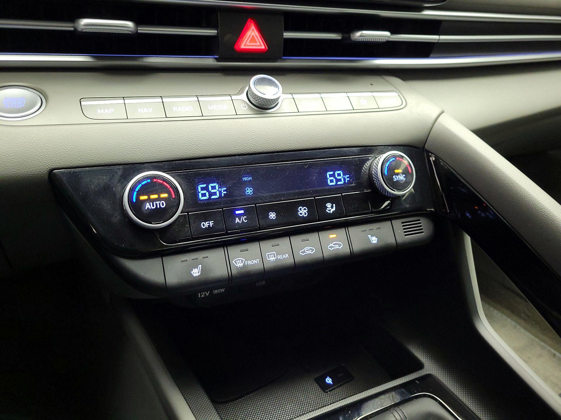 Thumbnail: 2025 Hyundai Elantra - 16