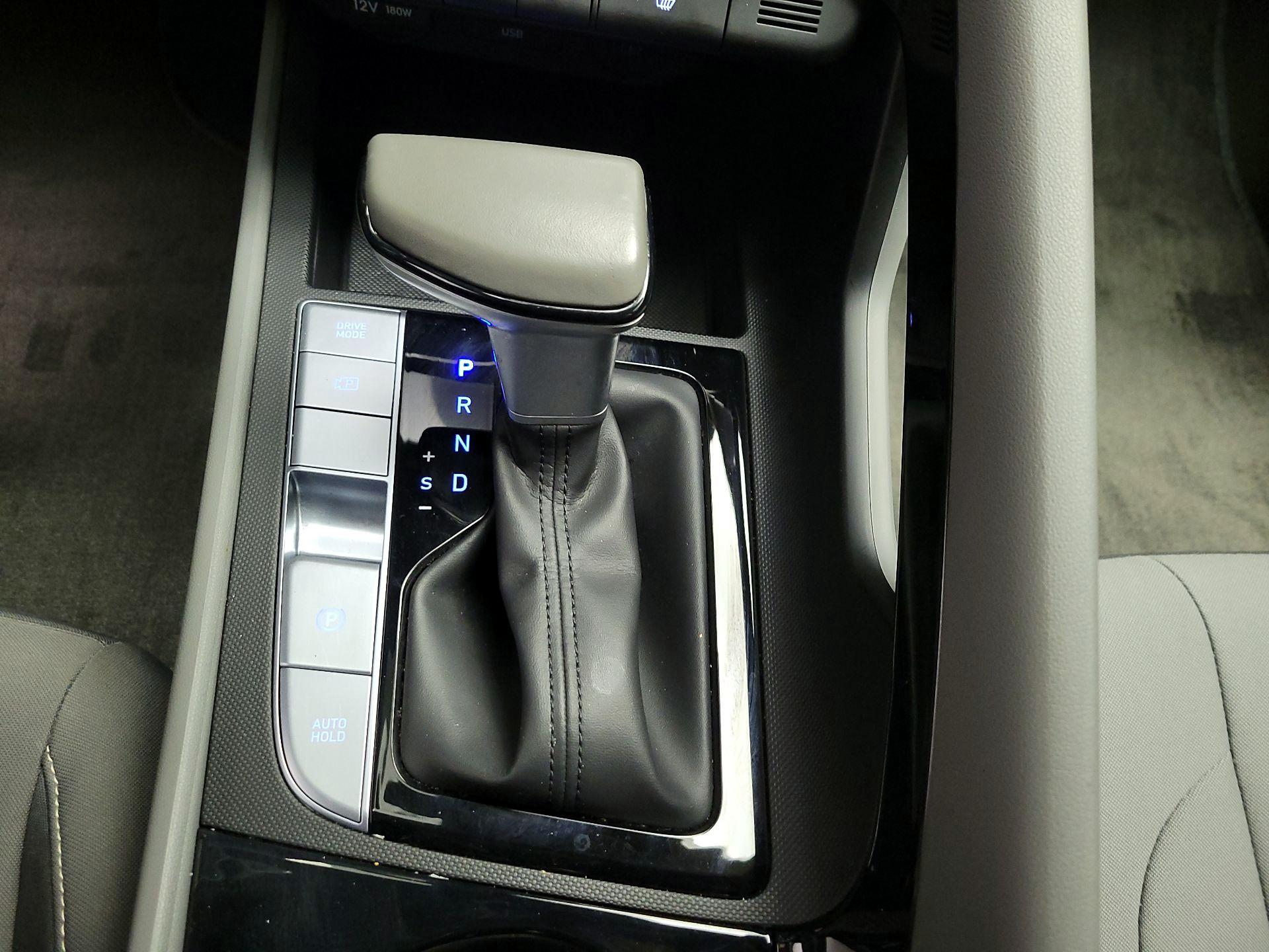 Thumbnail: 2025 Hyundai Elantra - 17