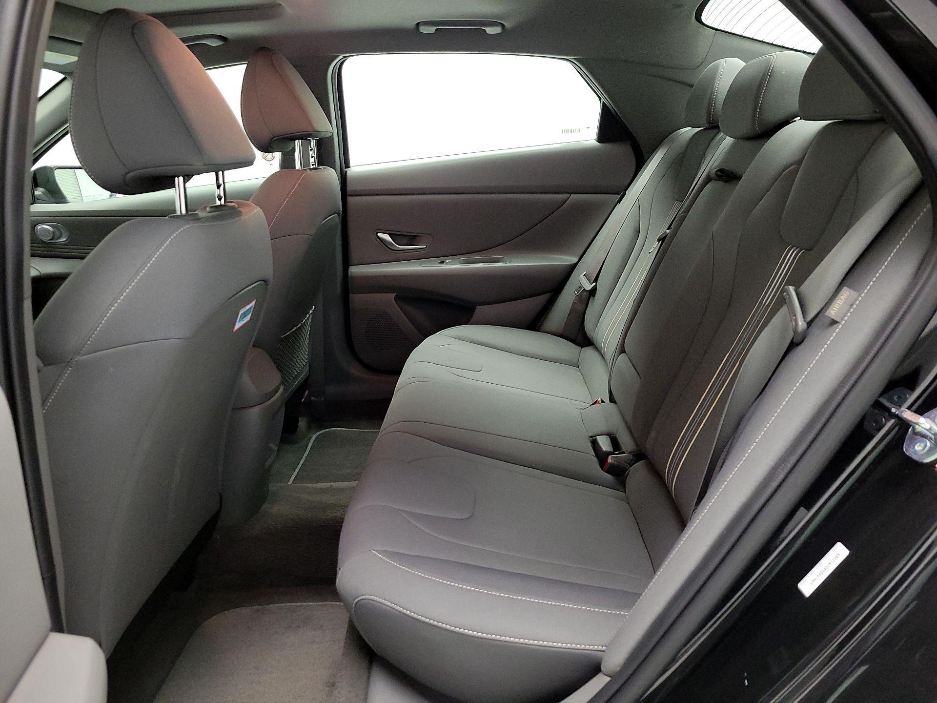 Thumbnail: 2025 Hyundai Elantra - 19