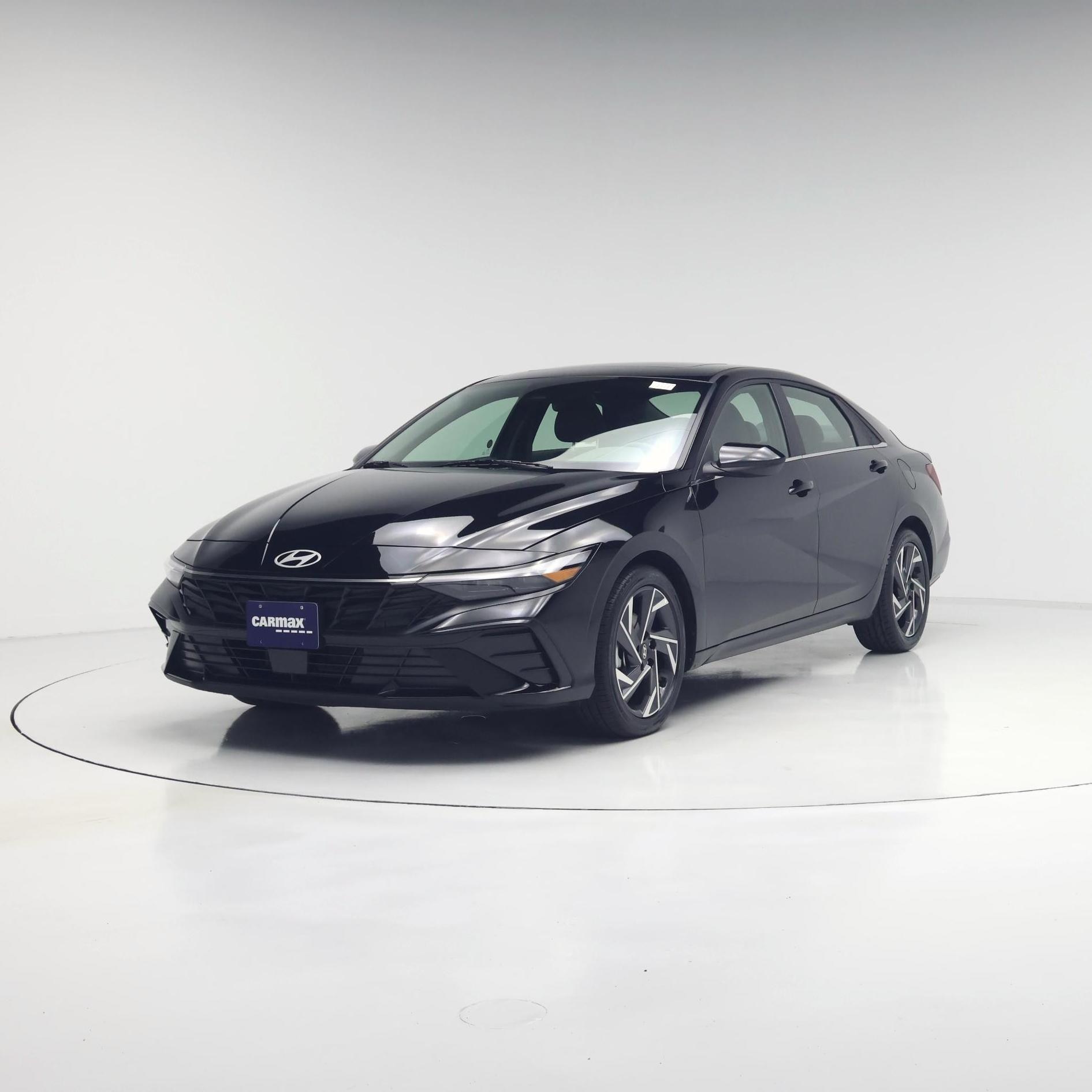 Thumbnail: 2025 Hyundai Elantra - 4