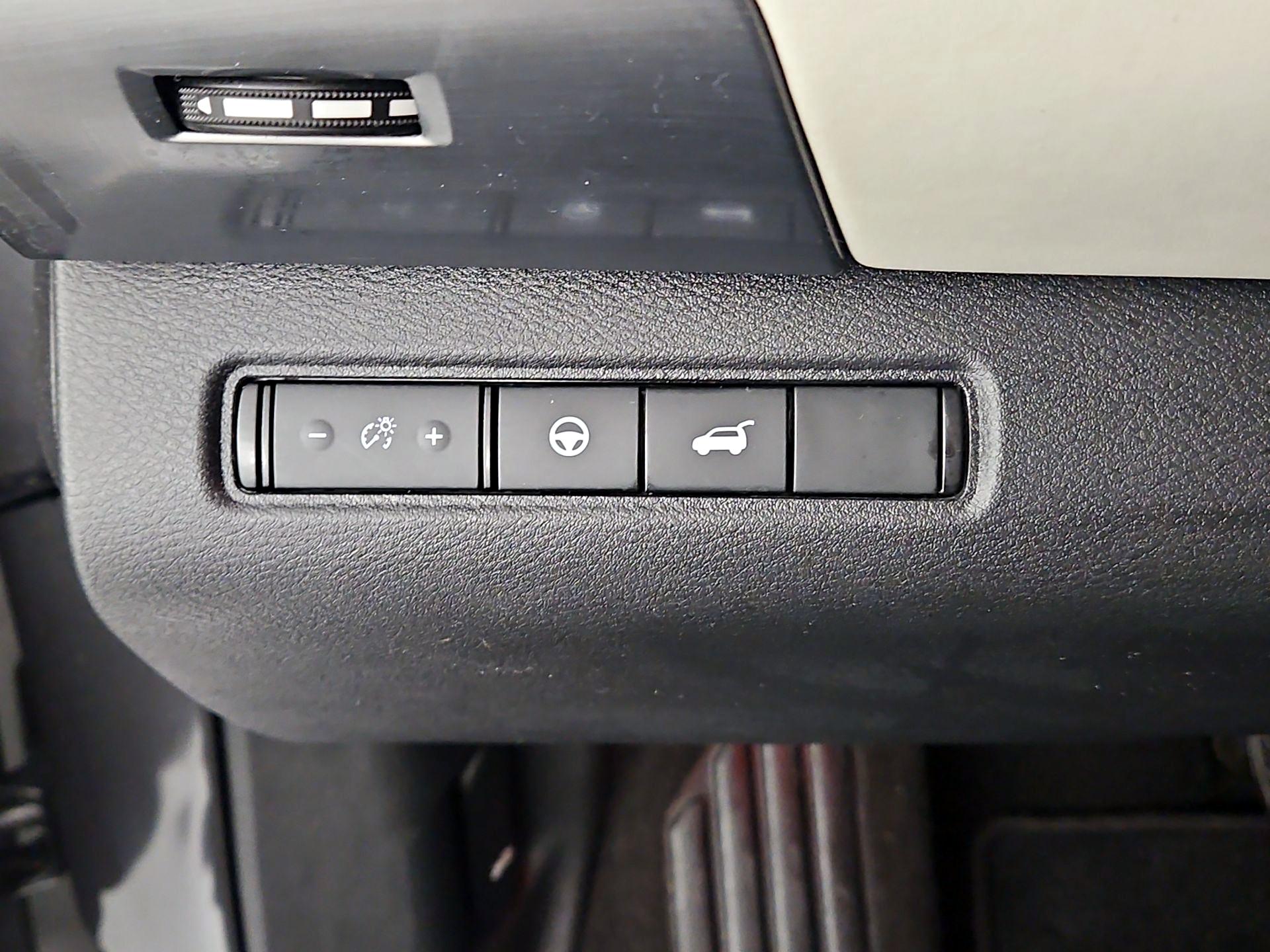 Thumbnail: 2023 Nissan Pathfinder - 13