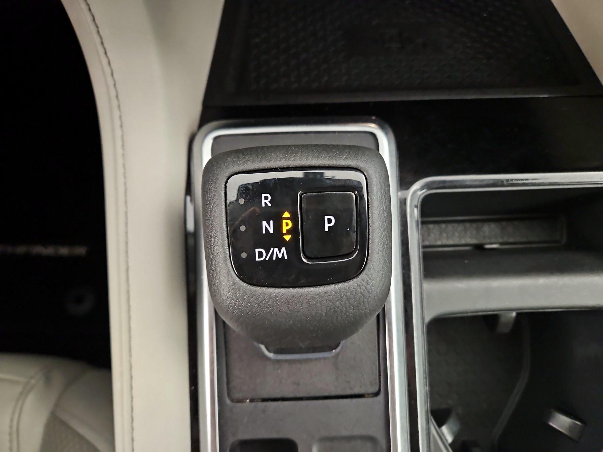 Thumbnail: 2023 Nissan Pathfinder - 18