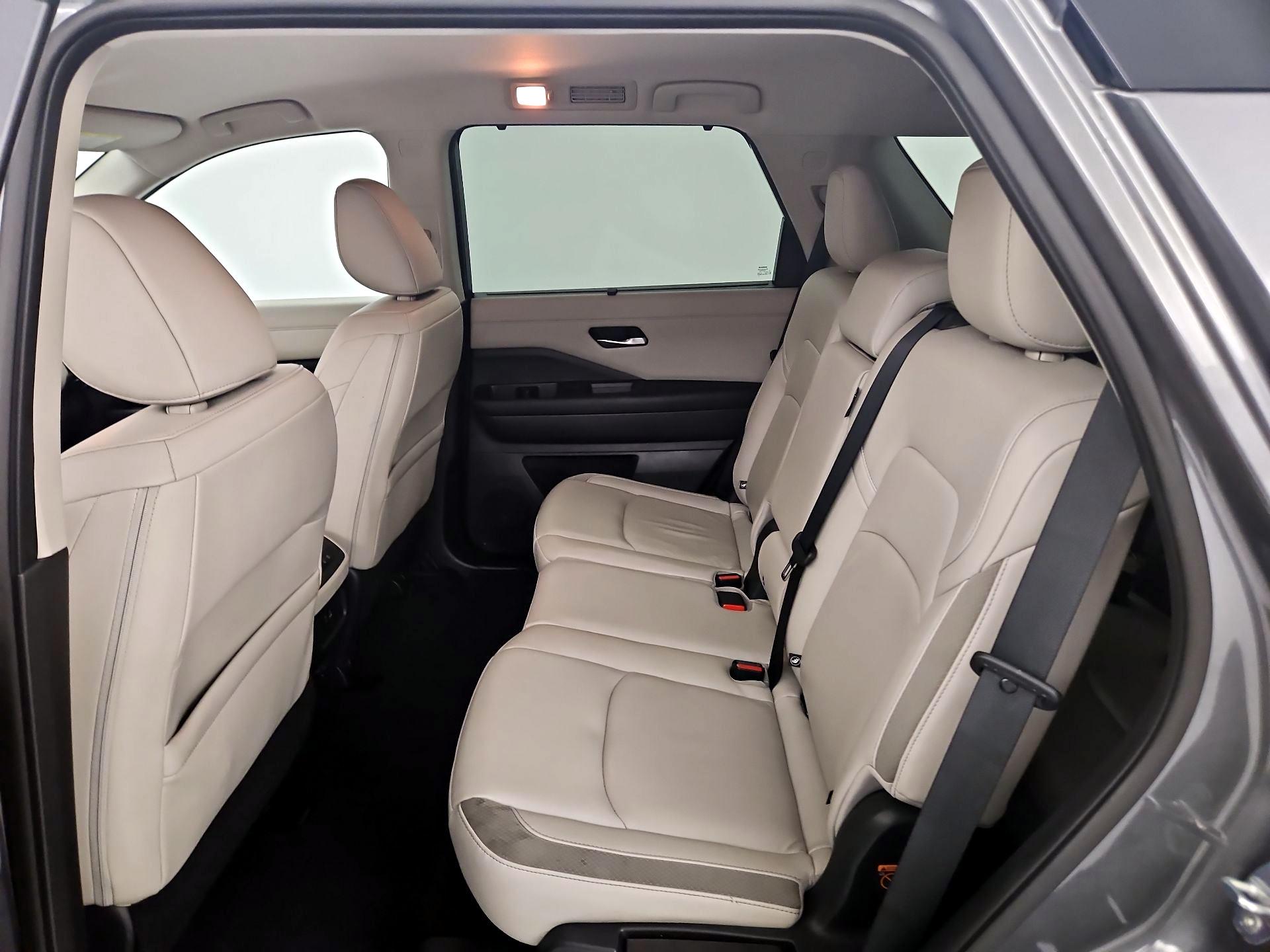 Thumbnail: 2023 Nissan Pathfinder - 20