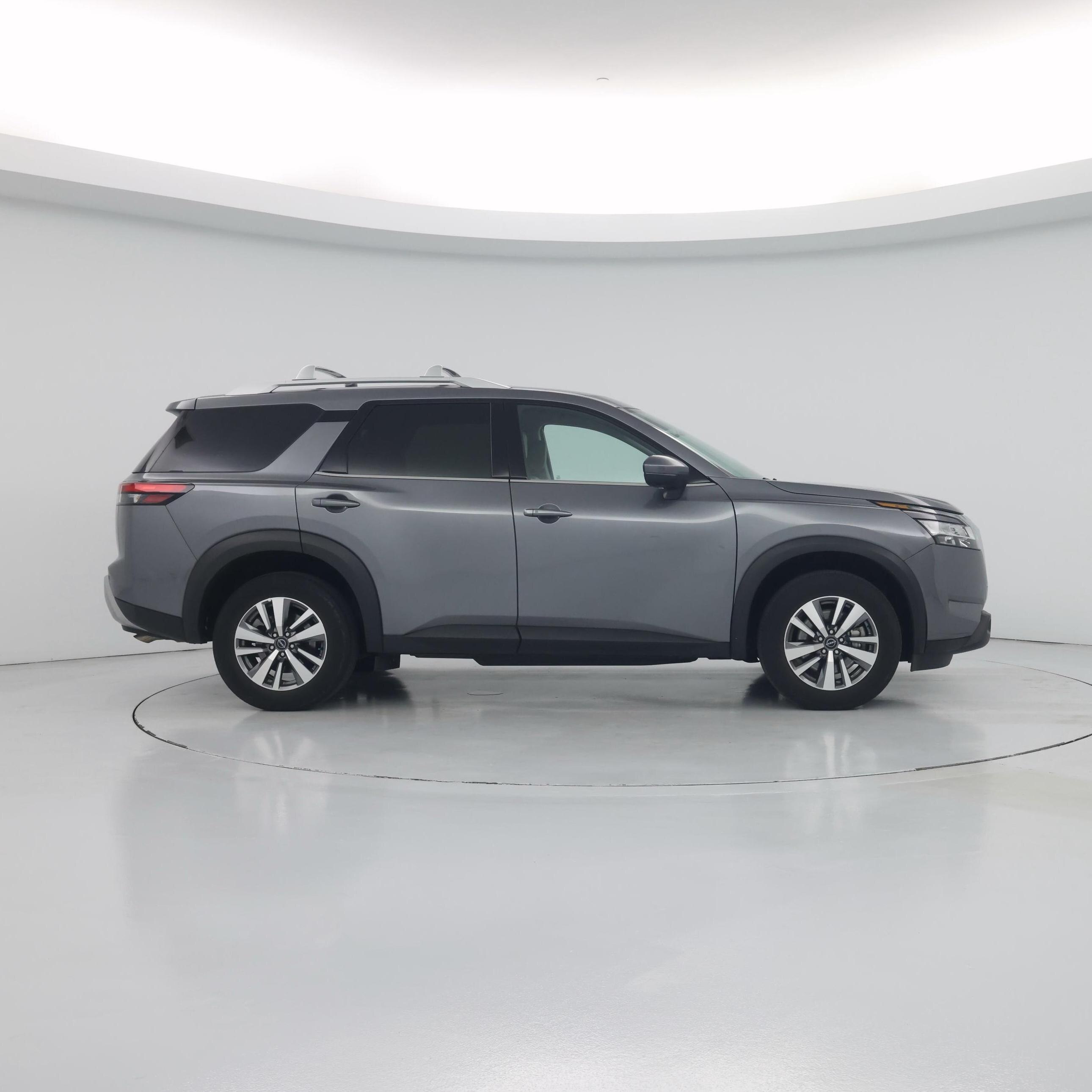 Thumbnail: 2023 Nissan Pathfinder - 7