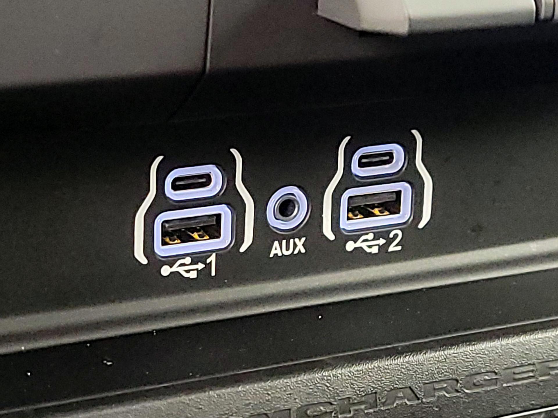 Thumbnail: 2025 RAM 1500 - 18