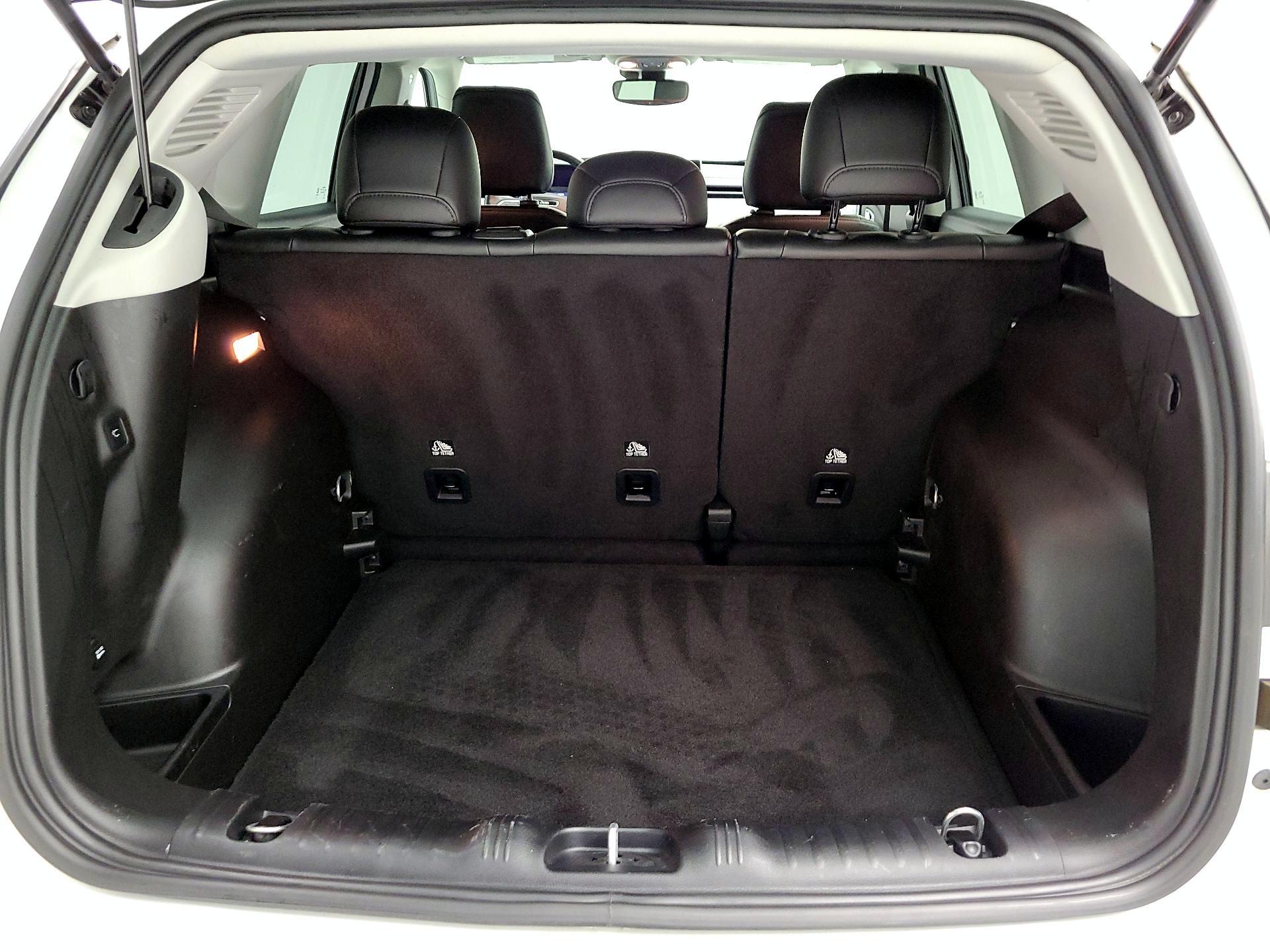 Thumbnail: 2022 Jeep Compass - 16