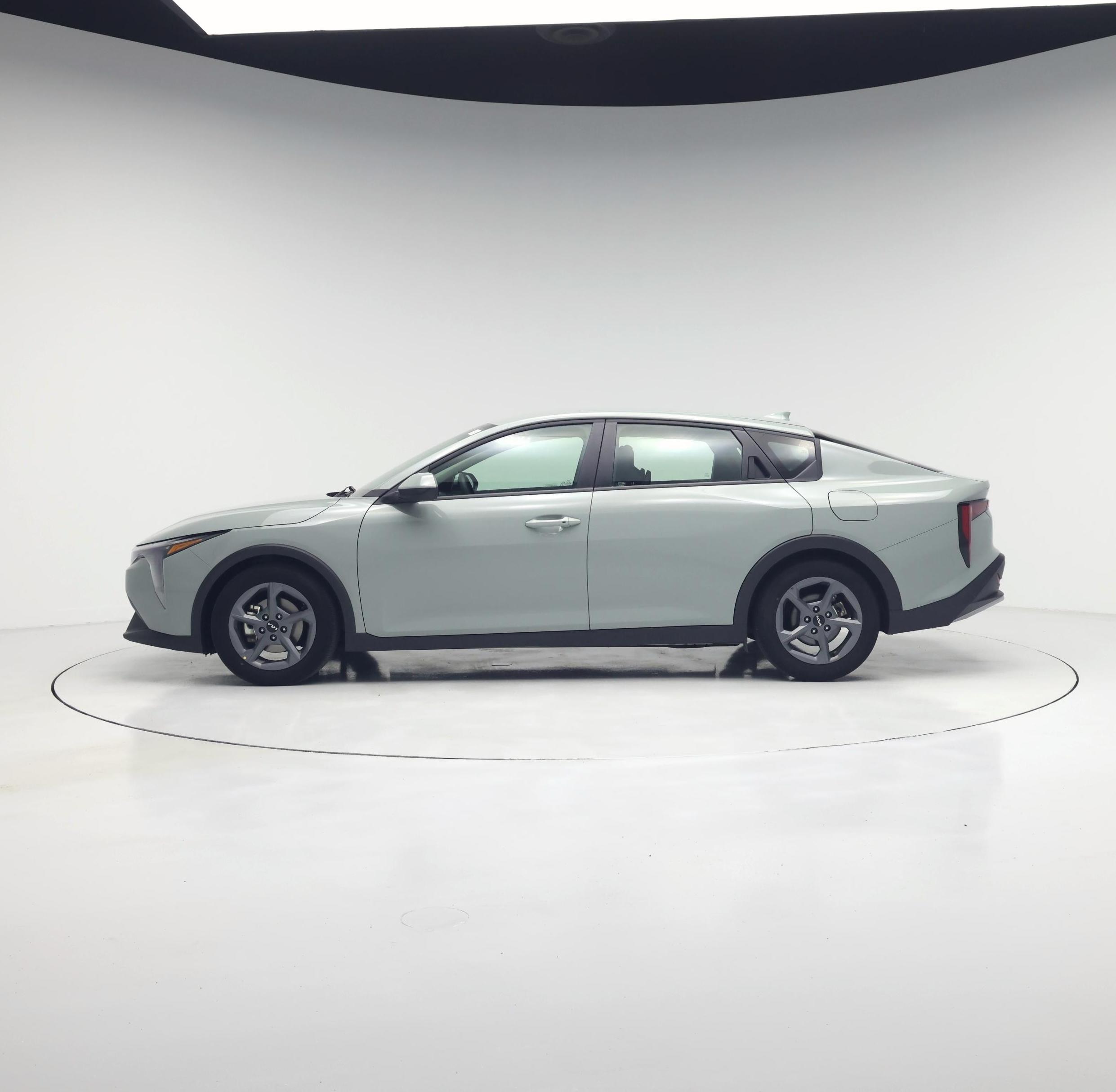 Thumbnail: 2025 Kia K4 - 3