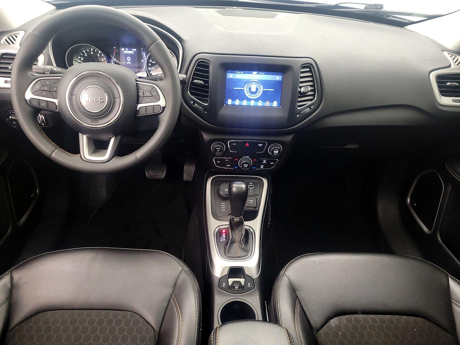 Thumbnail: 2021 Jeep Compass - 9