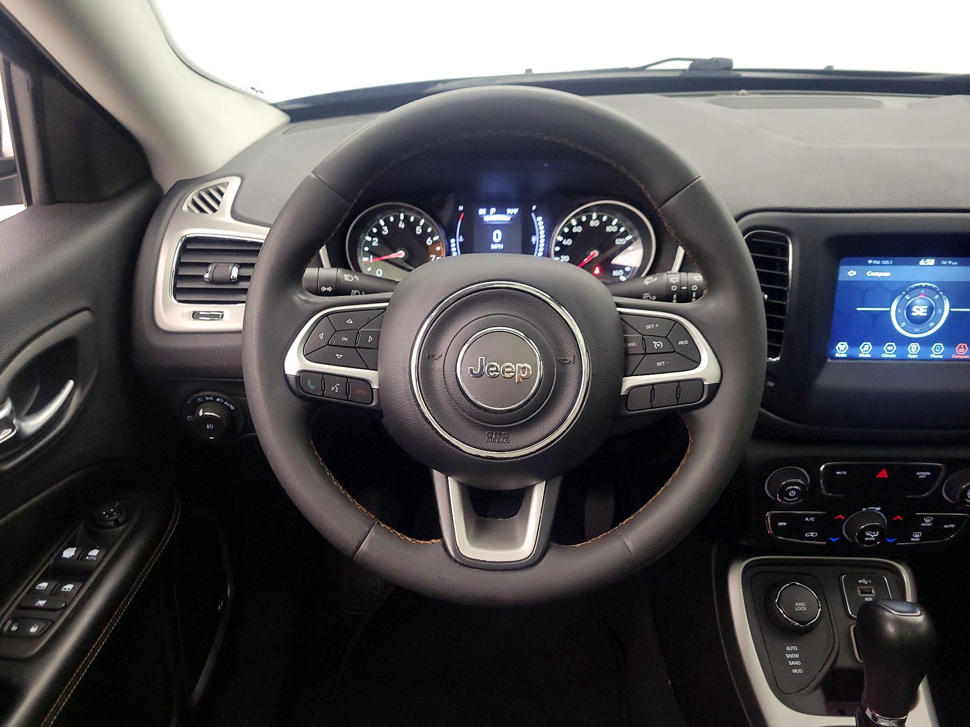 Thumbnail: 2021 Jeep Compass - 10