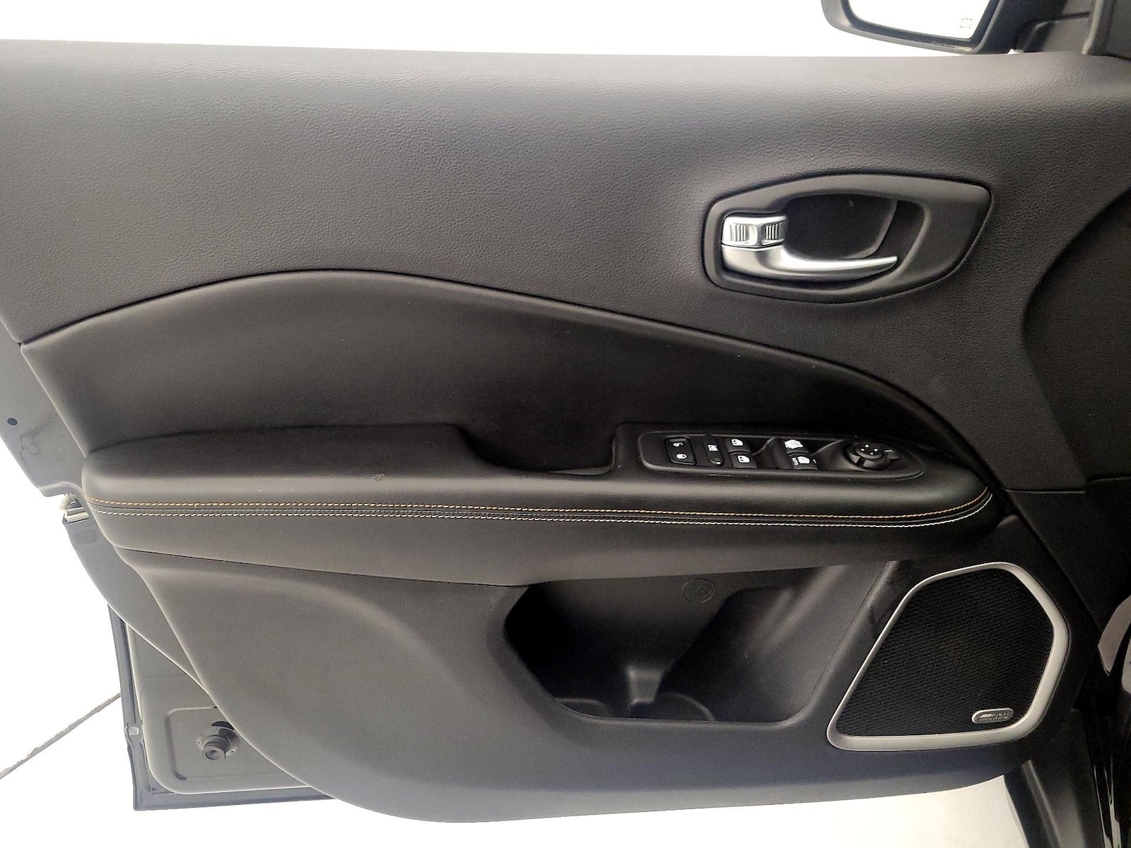 2021 Jeep Compass Latitude - Photo 13