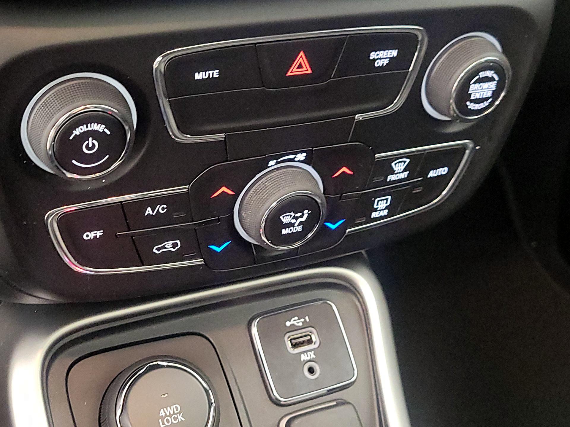 Thumbnail: 2021 Jeep Compass - 17