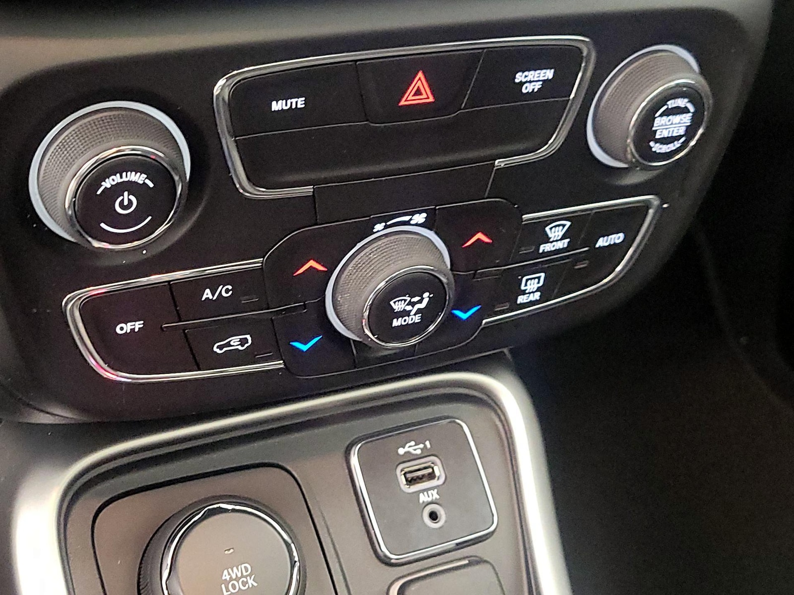 2021 Jeep Compass Latitude - Photo 18