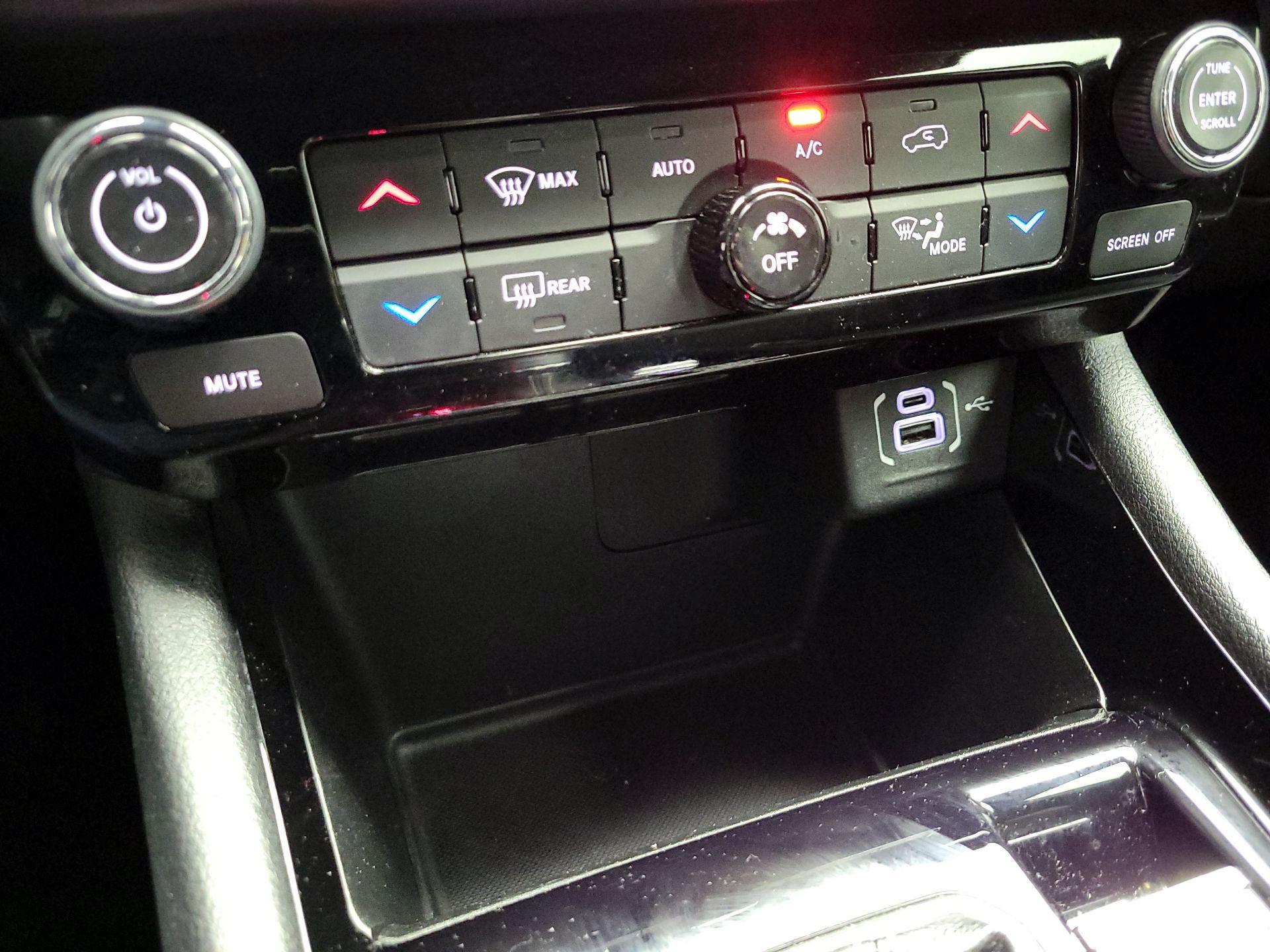 Thumbnail: 2022 Jeep Compass - 16