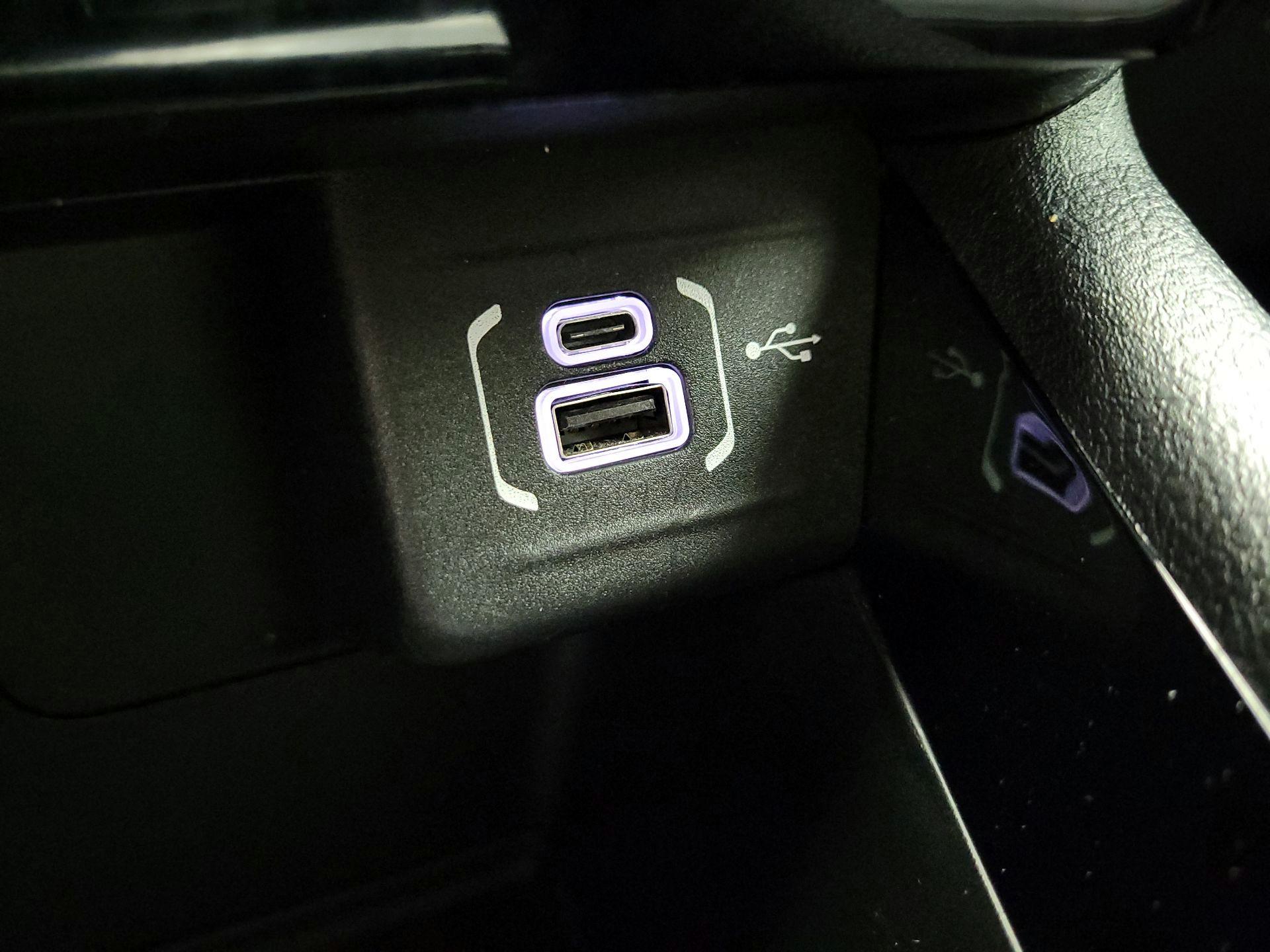 Thumbnail: 2022 Jeep Compass - 18