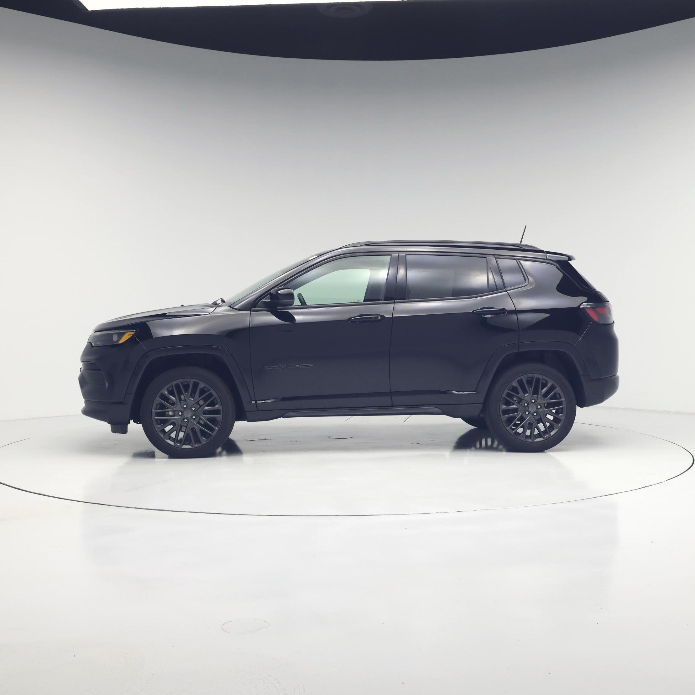 Thumbnail: 2022 Jeep Compass - 3