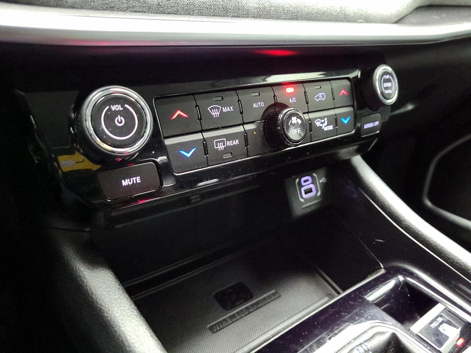 2022 Jeep Compass Latitude - Photo 16